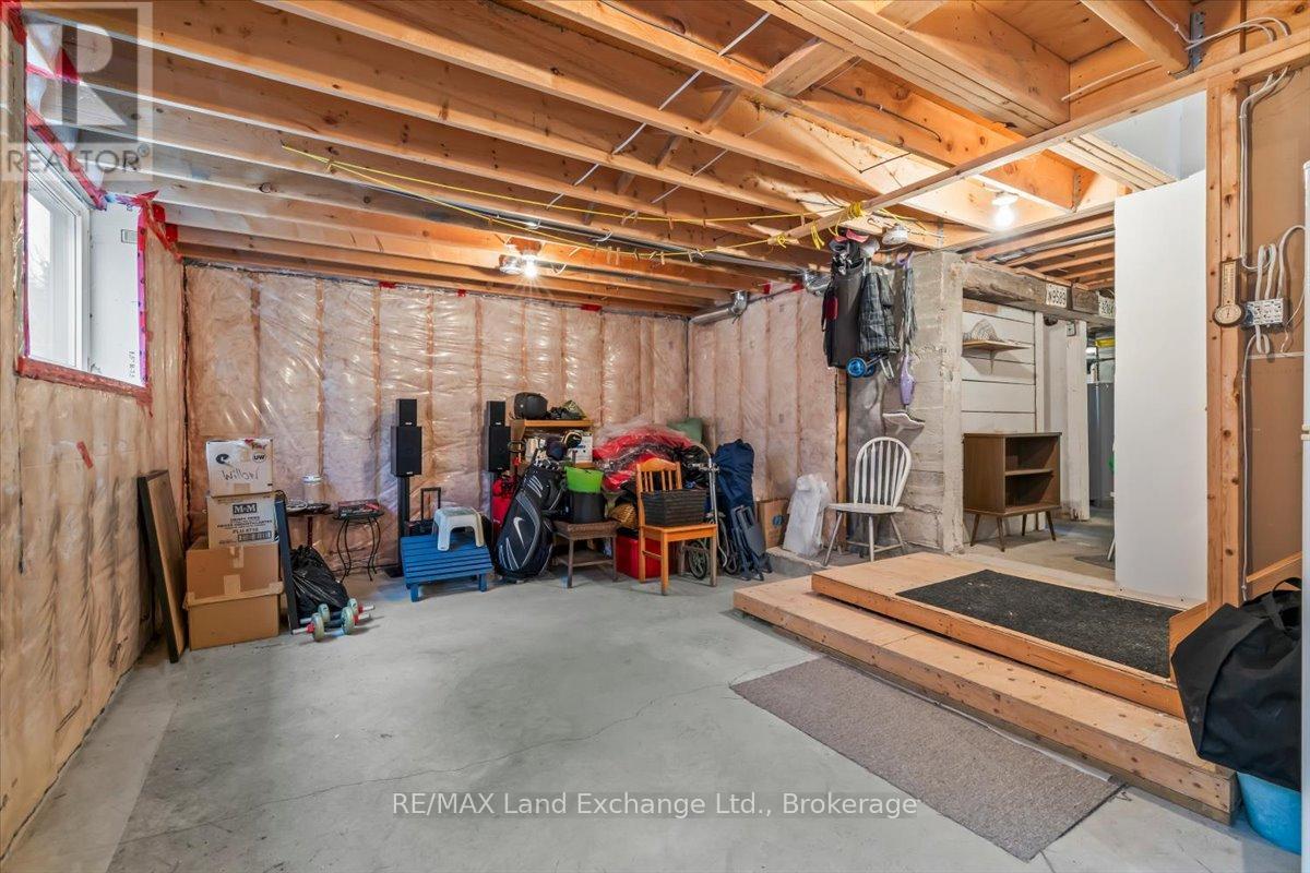 737 Green Street, Saugeen Shores, Ontario  N0H 2C4 - Photo 23 - X12907278