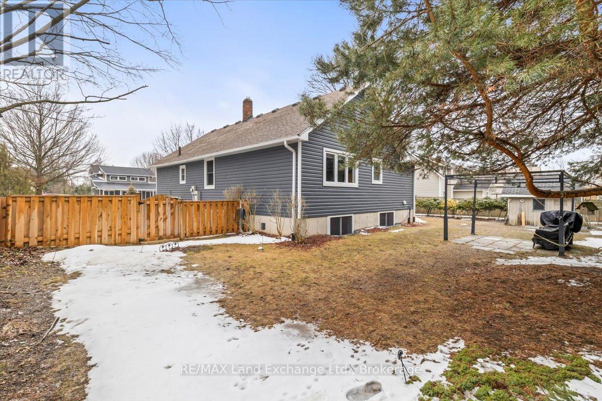 737 Green Street, Saugeen Shores, Ontario  N0H 2C4 - Photo 37 - X12907278
