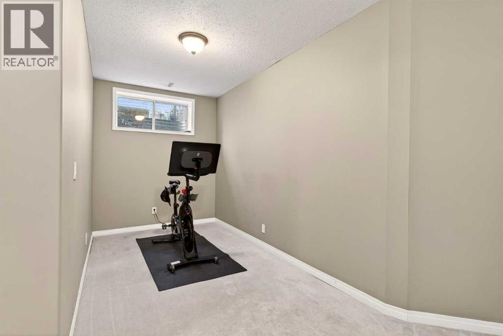 69 Elkton Way Sw, Calgary, Alberta  T3H 4Y9 - Photo 28 - A2284817