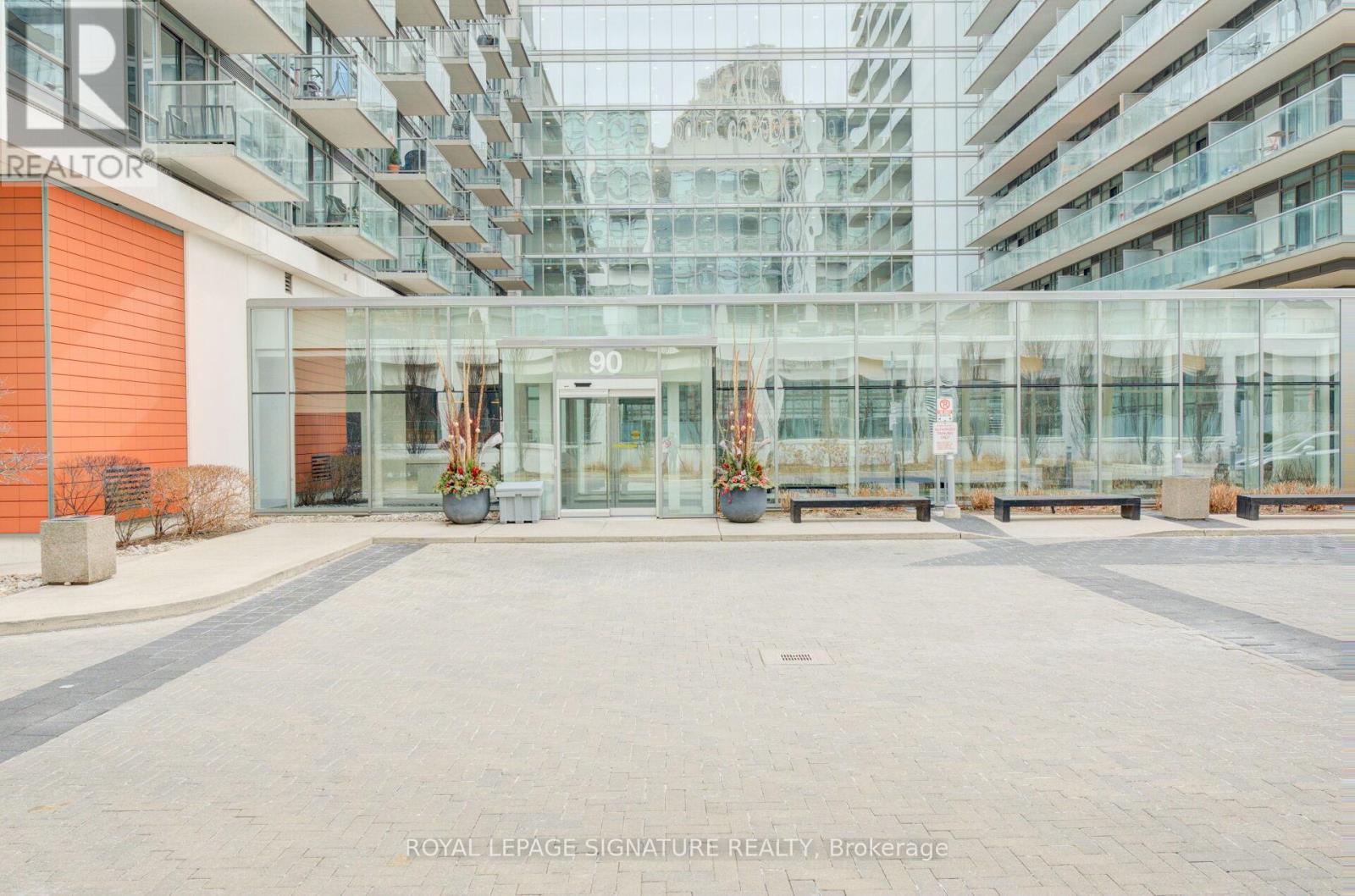602 - 90 Stadium Road, Toronto, Ontario M5V 3W5 - Photo 8 - C12907276