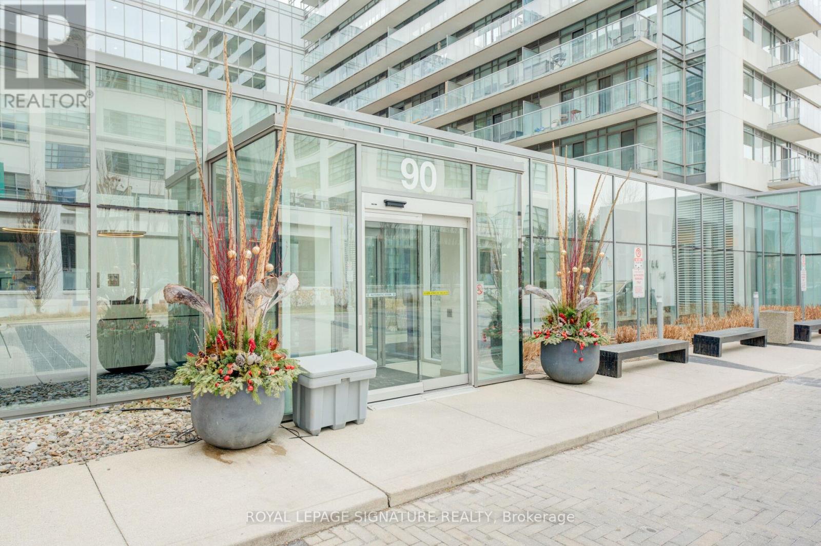 602 - 90 Stadium Road, Toronto, Ontario M5V 3W5 - Photo 9 - C12907276