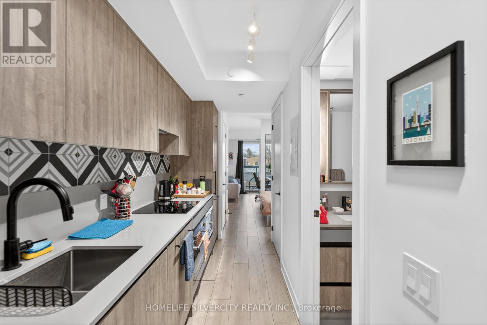 222 - 5 Lakeview Avenue, Toronto, Ontario  M6J 0H3 - Photo 16 - C12907286