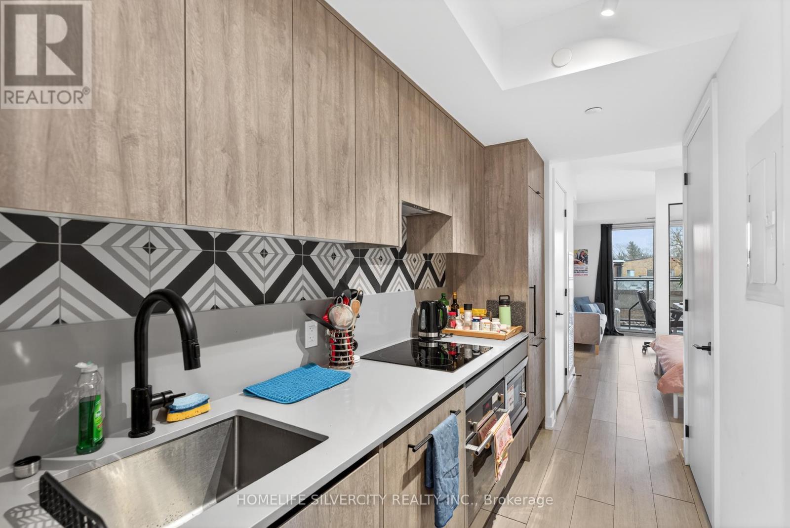 222 - 5 Lakeview Avenue, Toronto, Ontario  M6J 0H3 - Photo 17 - C12907286