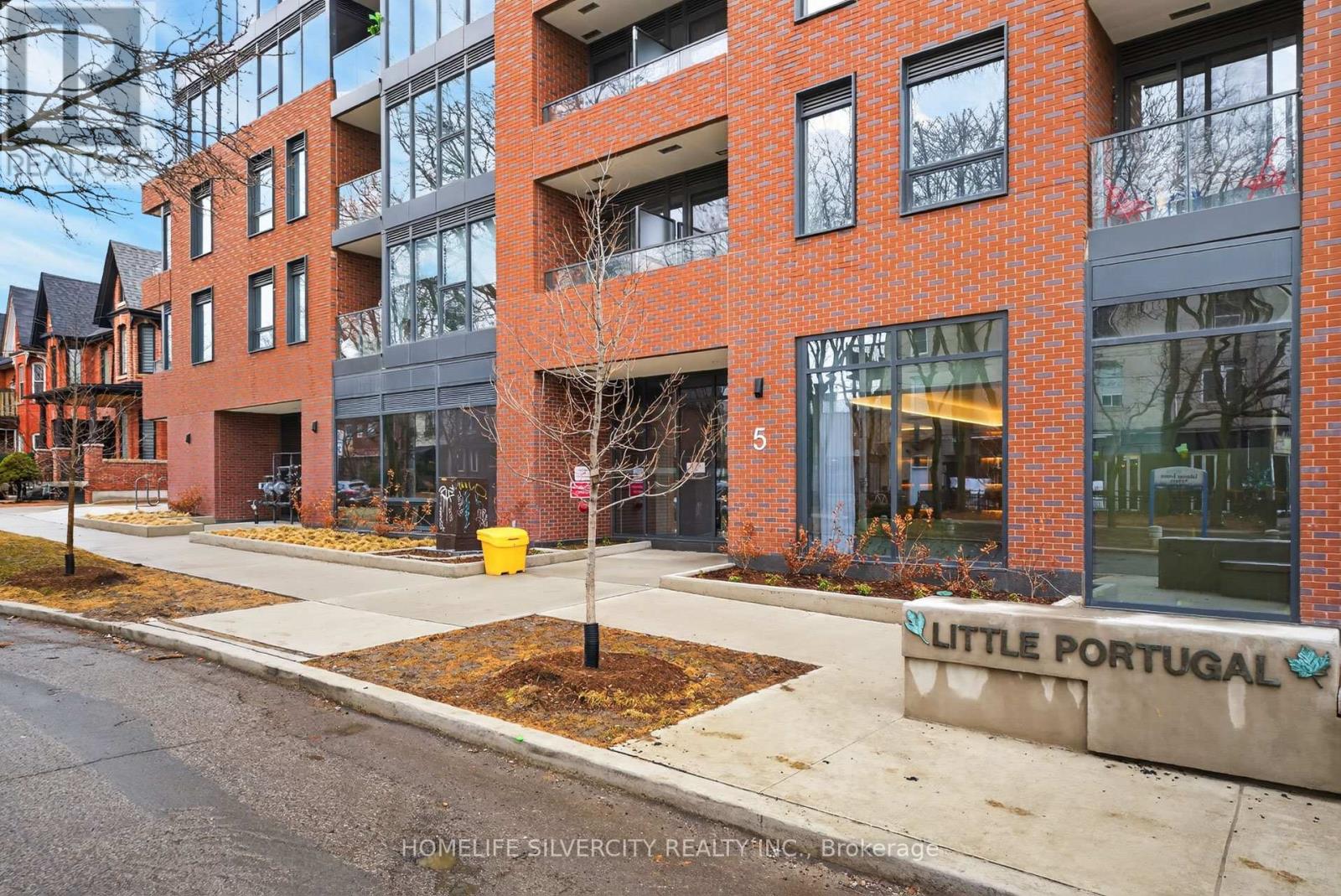 222 - 5 Lakeview Avenue, Toronto, Ontario  M6J 0H3 - Photo 4 - C12907286