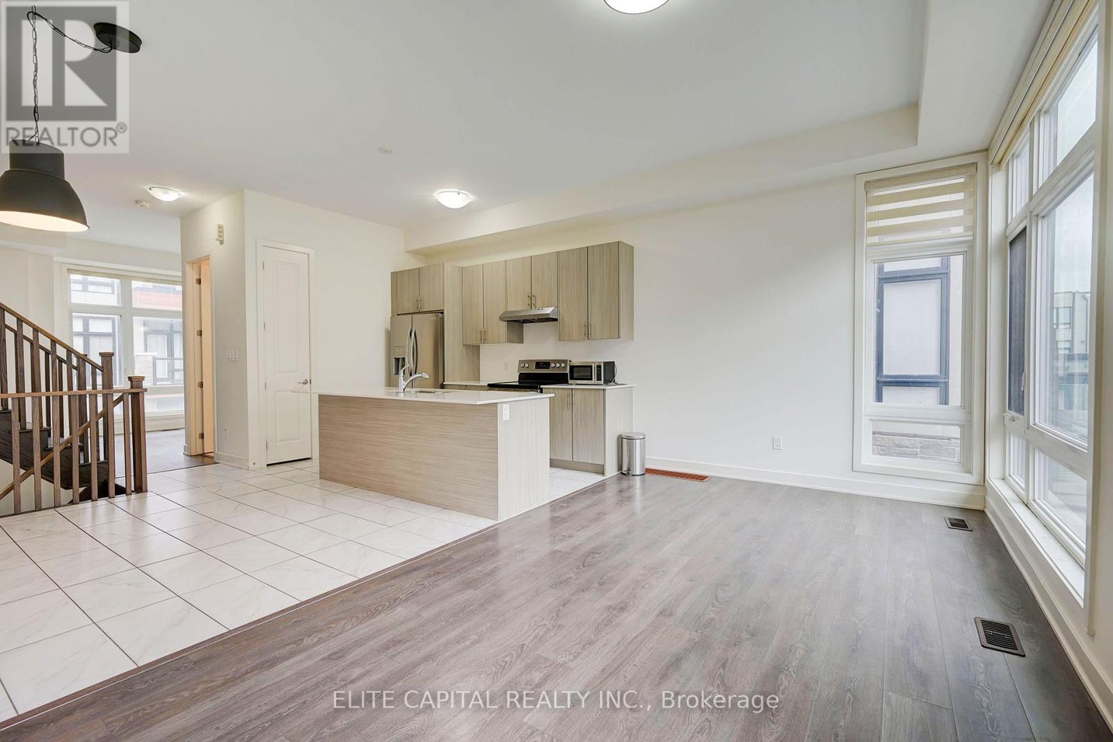 26 Brunet Drive, Vaughan, Ontario  L4H 4R6 - Photo 4 - N12907264