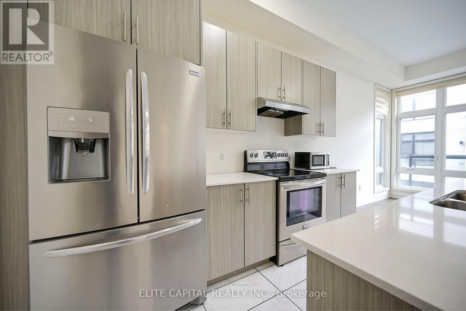 26 Brunet Drive, Vaughan, Ontario  L4H 4R6 - Photo 6 - N12907264