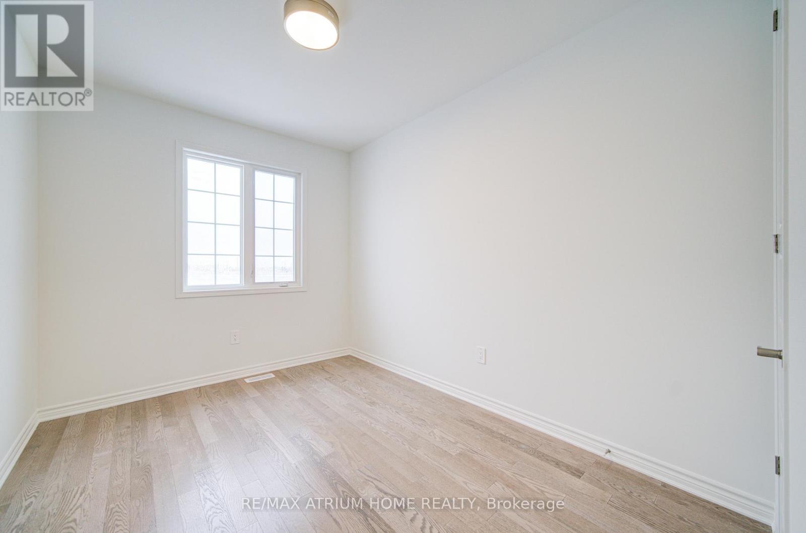 125 Leslie Richard Avenue, Markham, Ontario  L6C 1N3 - Photo 26 - N12907274