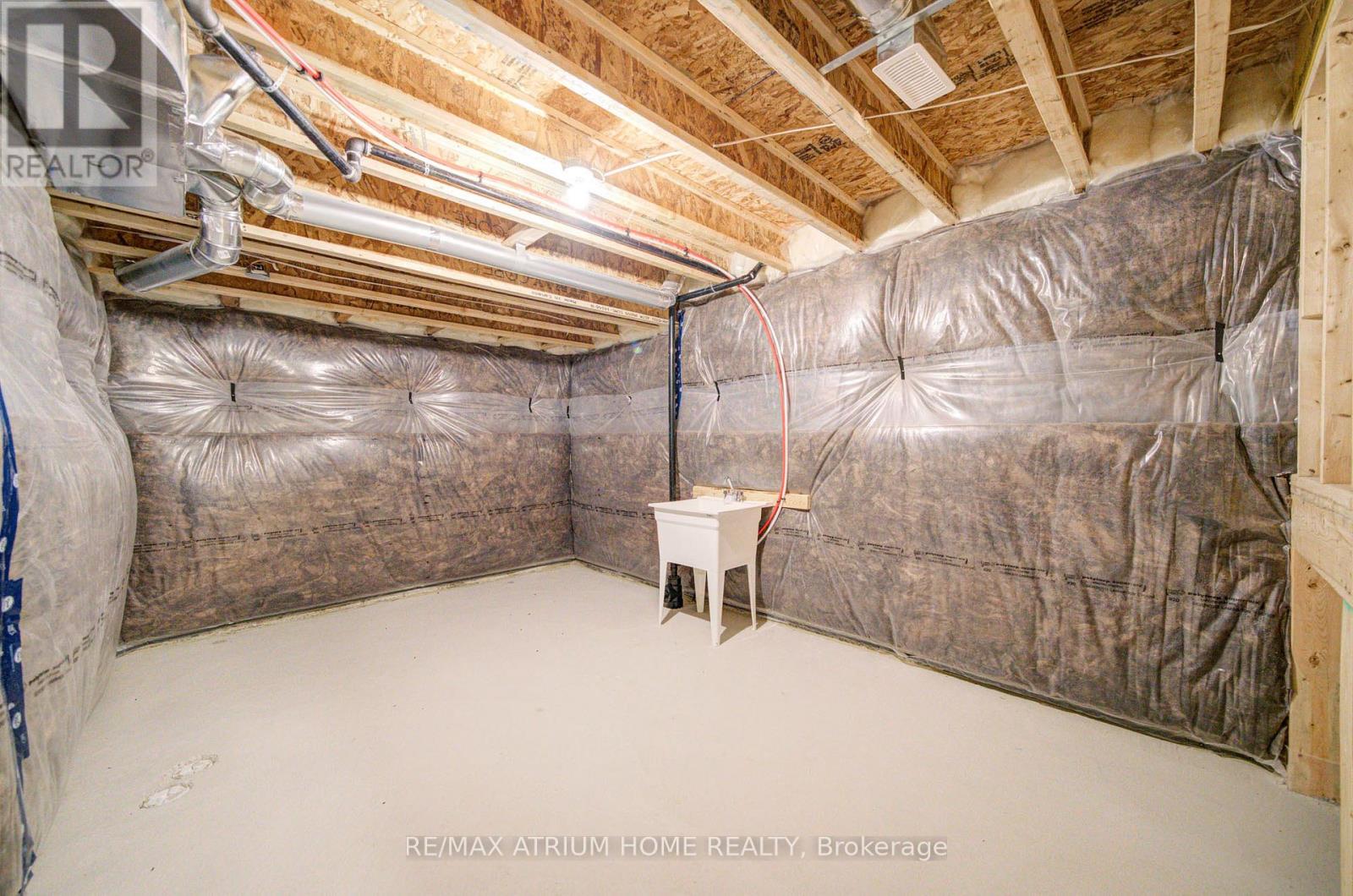 125 Leslie Richard Avenue, Markham, Ontario  L6C 1N3 - Photo 34 - N12907274