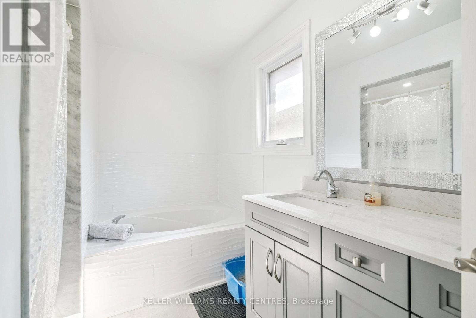 78 Stephanie Lane, Barrie (Painswick South), Ontario  L4N 0V9 - Photo 20 - S12907268