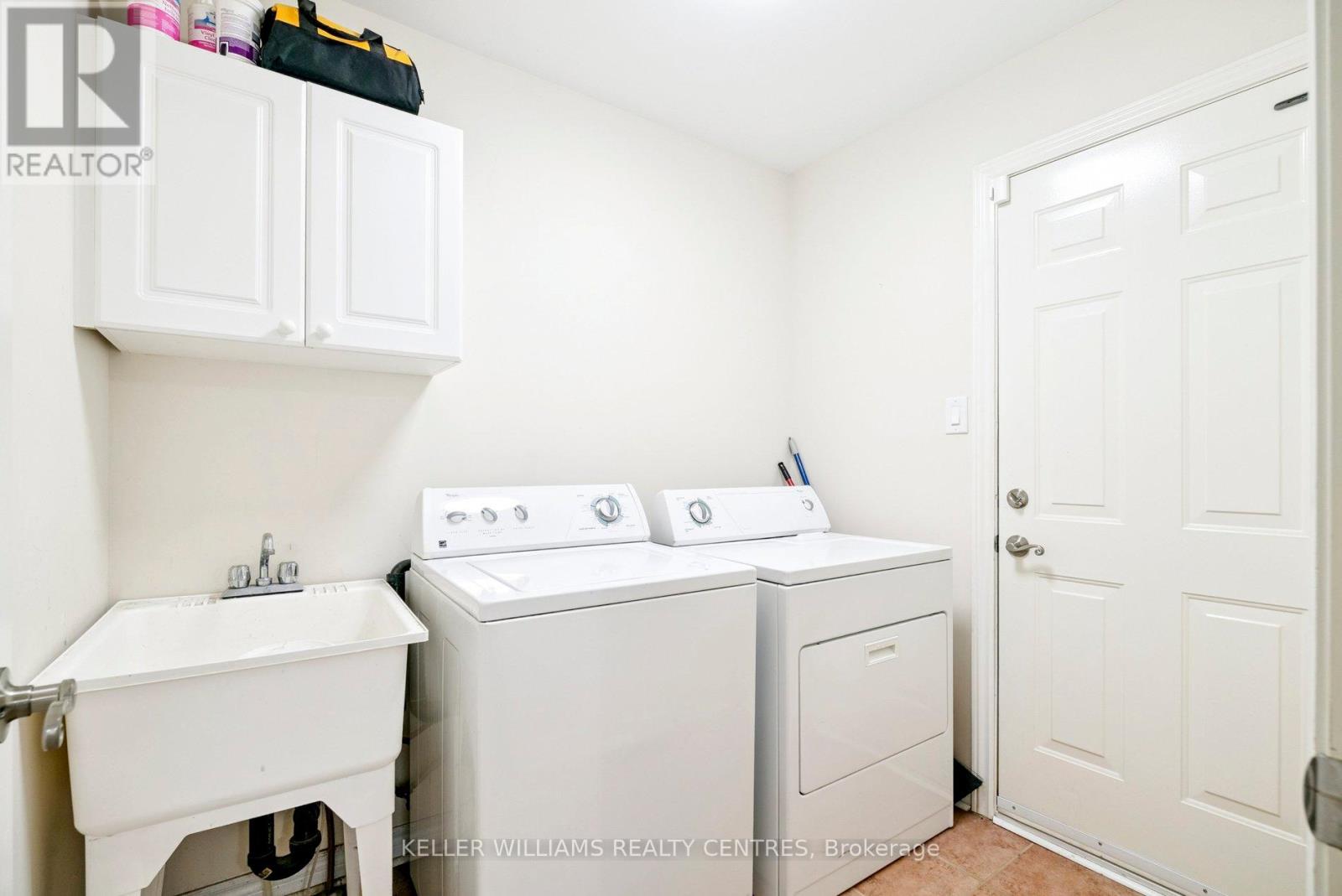 78 Stephanie Lane, Barrie (Painswick South), Ontario  L4N 0V9 - Photo 8 - S12907268