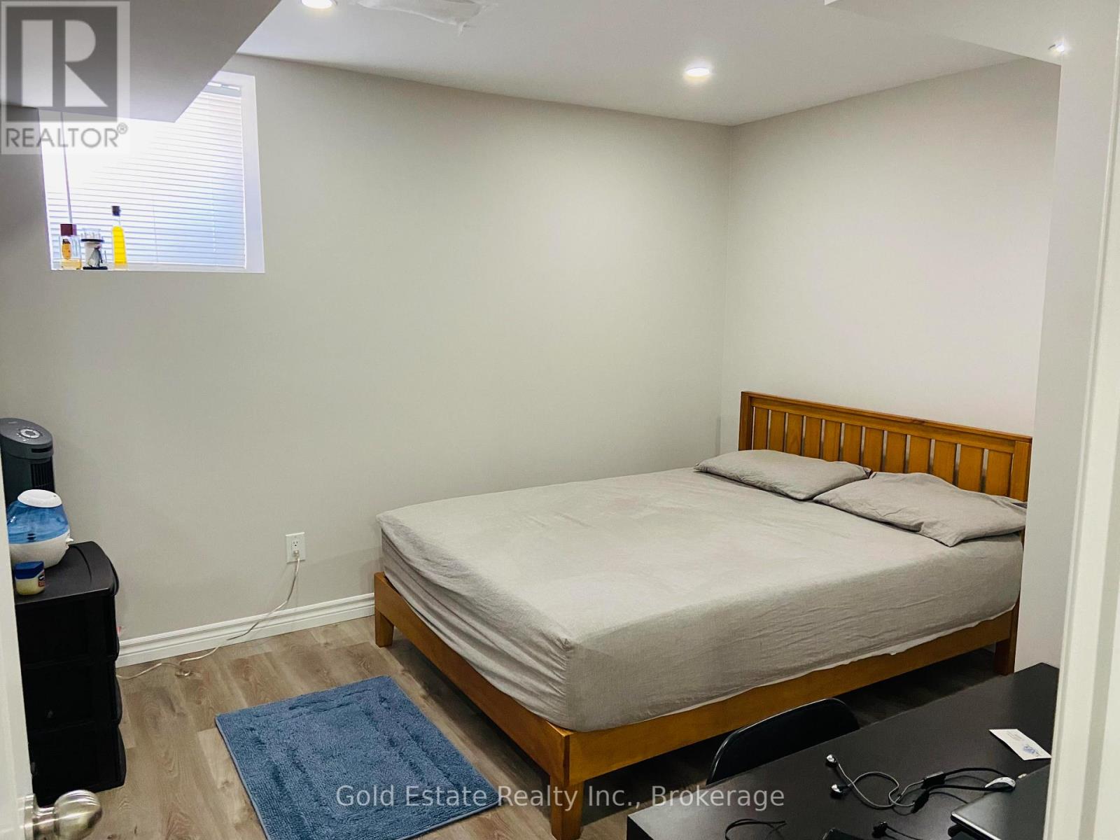 Lower - 3158 Baytree Court, Mississauga, Ontario  L5N 7P1 - Photo 3 - W12907272