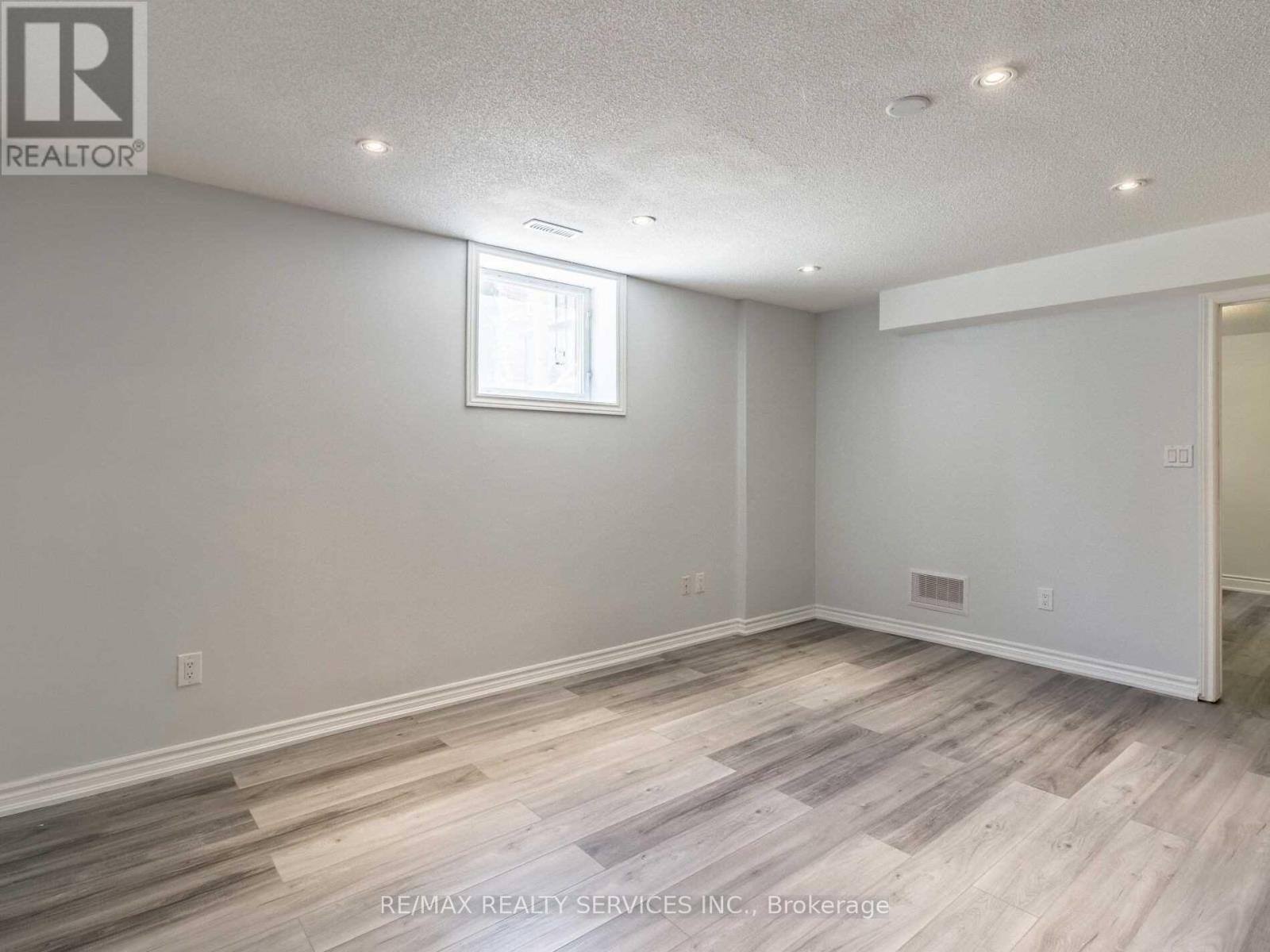 Basement Unit - 119 Fandango Drive, Brampton, Ontario  L6X 0P7 - Photo 5 - W12907284