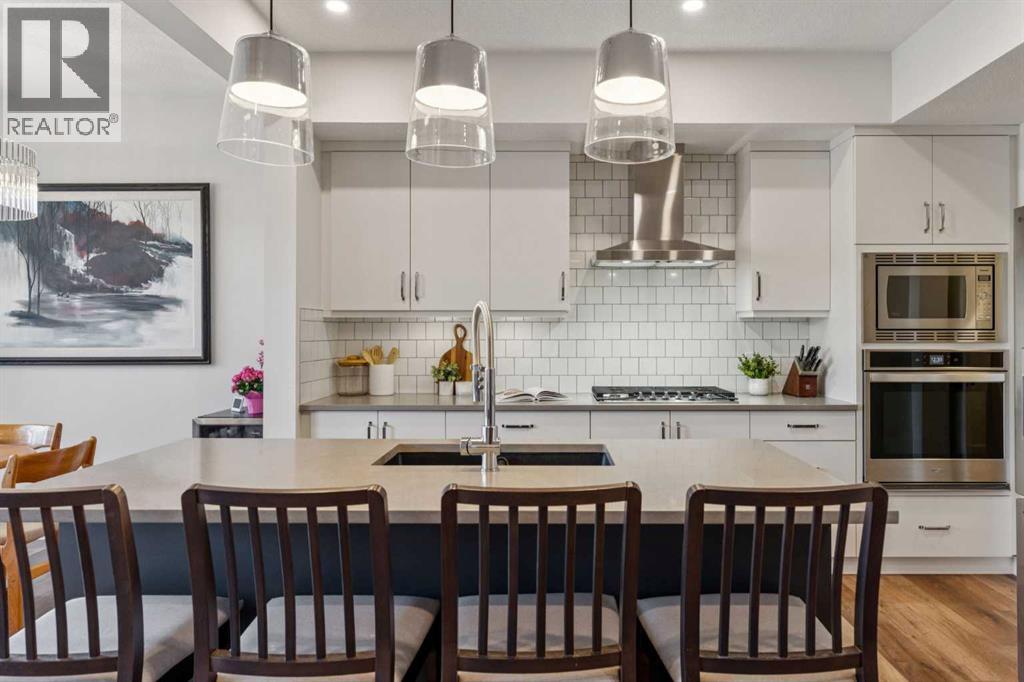 24 Willow Park Point, Cochrane, Alberta  T4C 2V3 - Photo 4 - A2294271