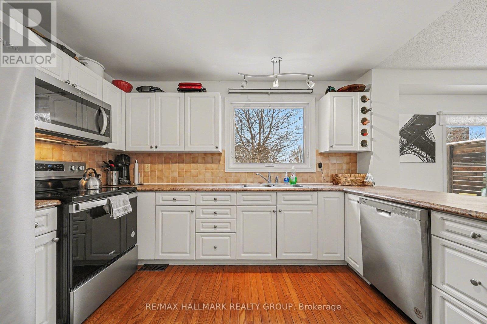 2741 Massicotte Lane, Ottawa, Ontario  K1T 3G9 - Photo 9 - X12907332