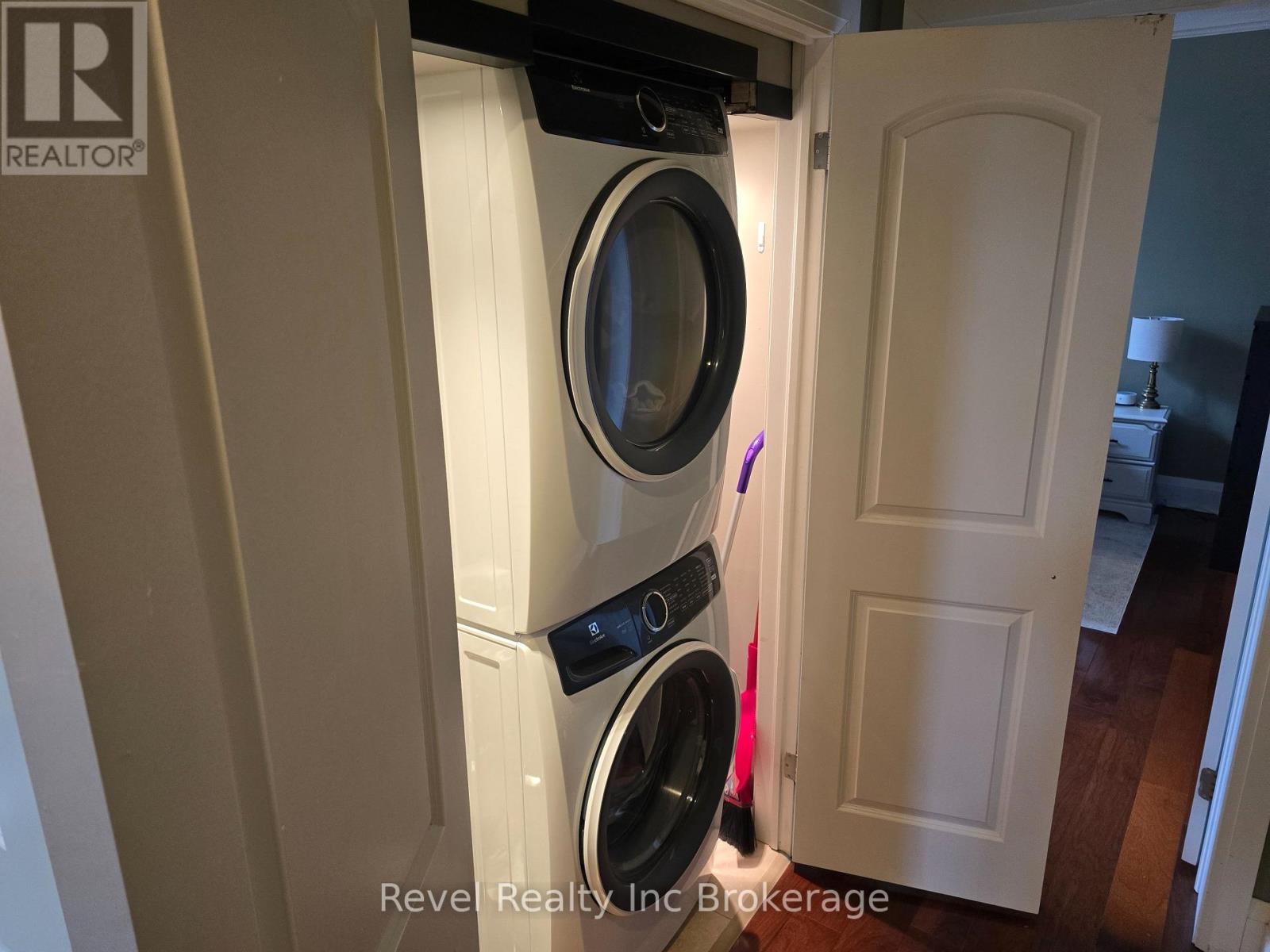 105 - 81 Broadway Street, Woodstock, Ontario  N4S 3A1 - Photo 13 - X12907308