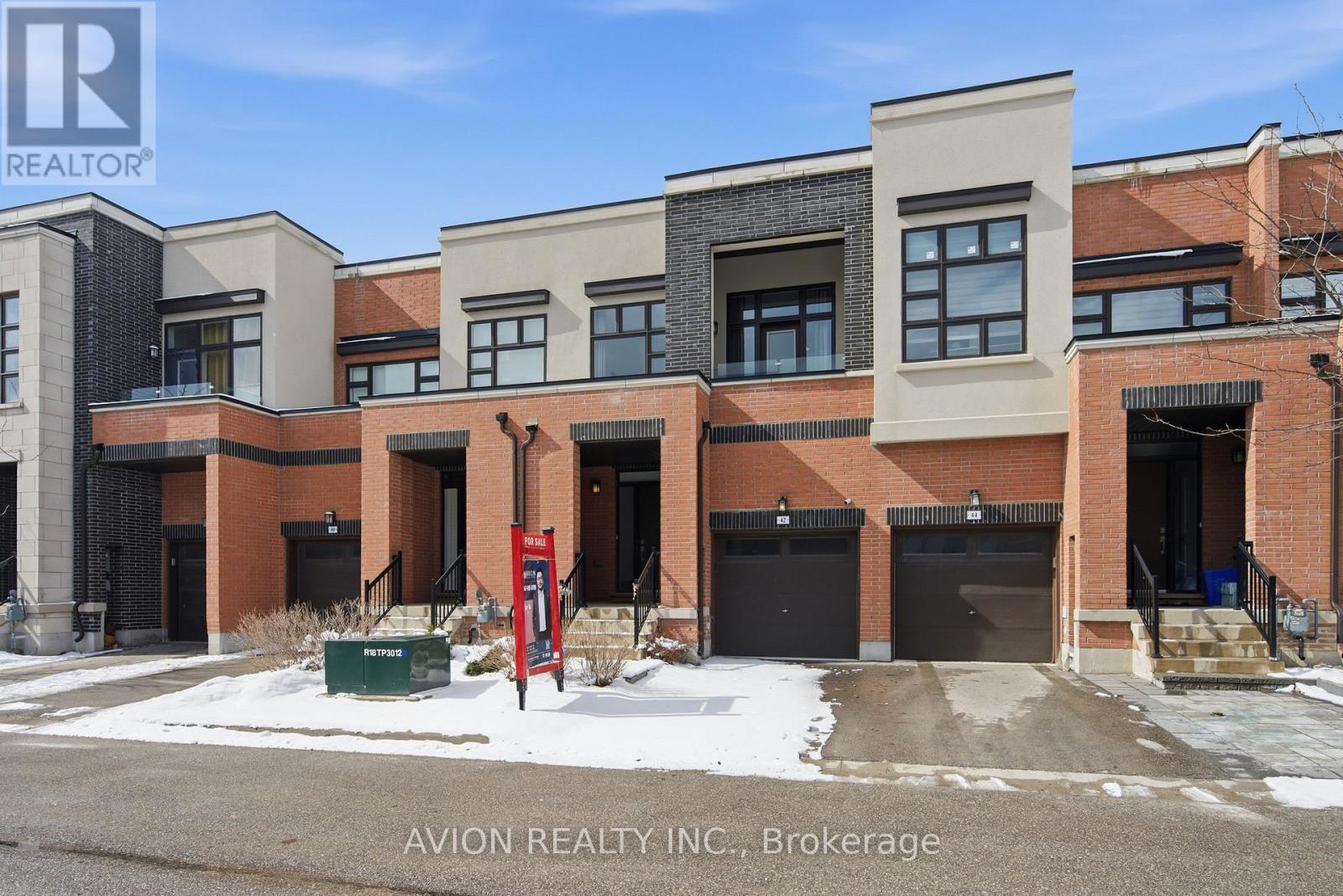 42 Causland Lane, Richmond Hill (Devonsleigh), Ontario L4S 0G5 - Photo 2 - N12907314