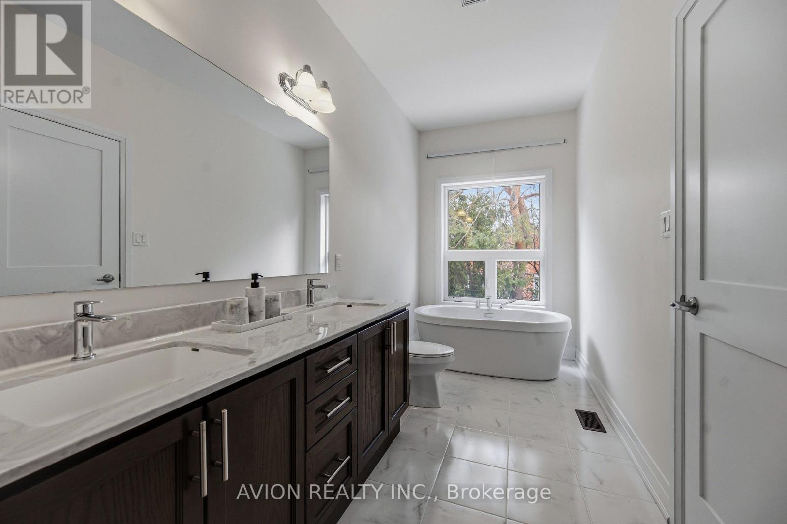 42 Causland Lane, Richmond Hill (Devonsleigh), Ontario L4S 0G5 - Photo 23 - N12907314