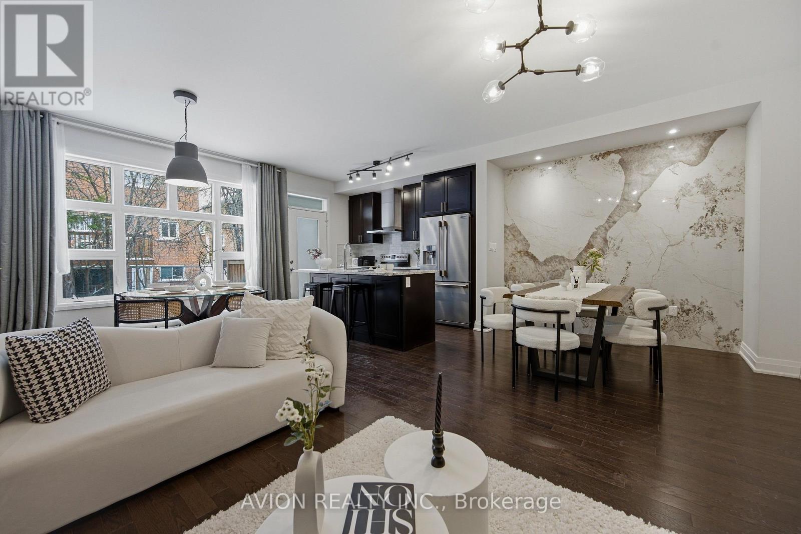 42 Causland Lane, Richmond Hill (Devonsleigh), Ontario L4S 0G5 - Photo 3 - N12907314