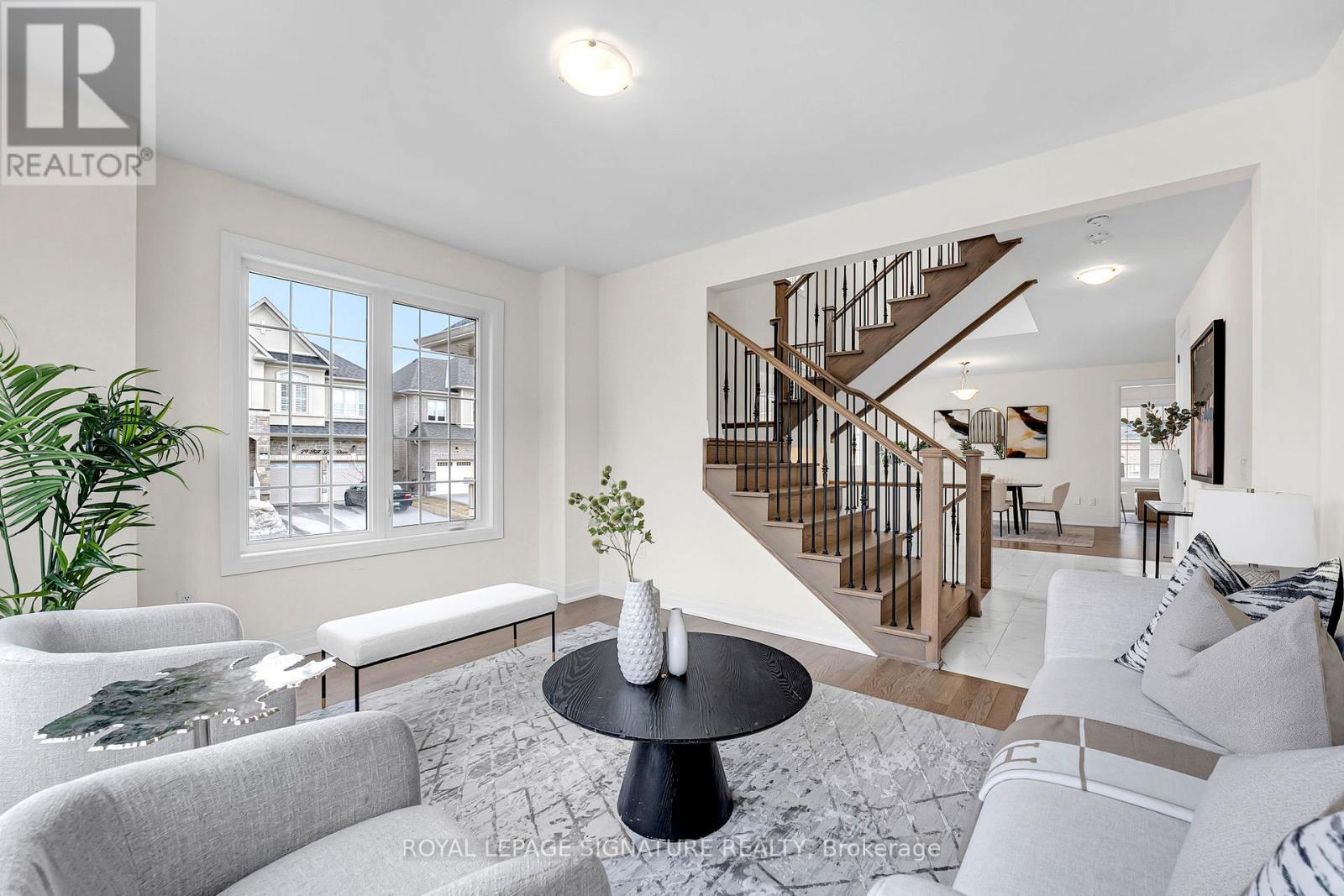 22 Bill Guy Drive, Georgina, Ontario  L4P 0H9 - Photo 10 - N12907320