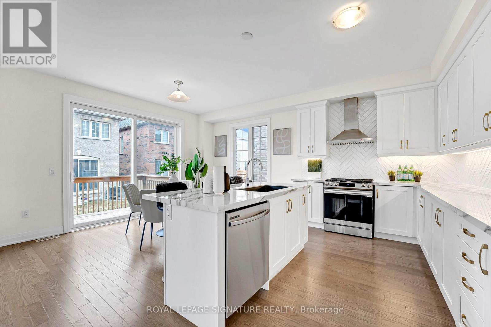 22 Bill Guy Drive, Georgina, Ontario  L4P 0H9 - Photo 23 - N12907320