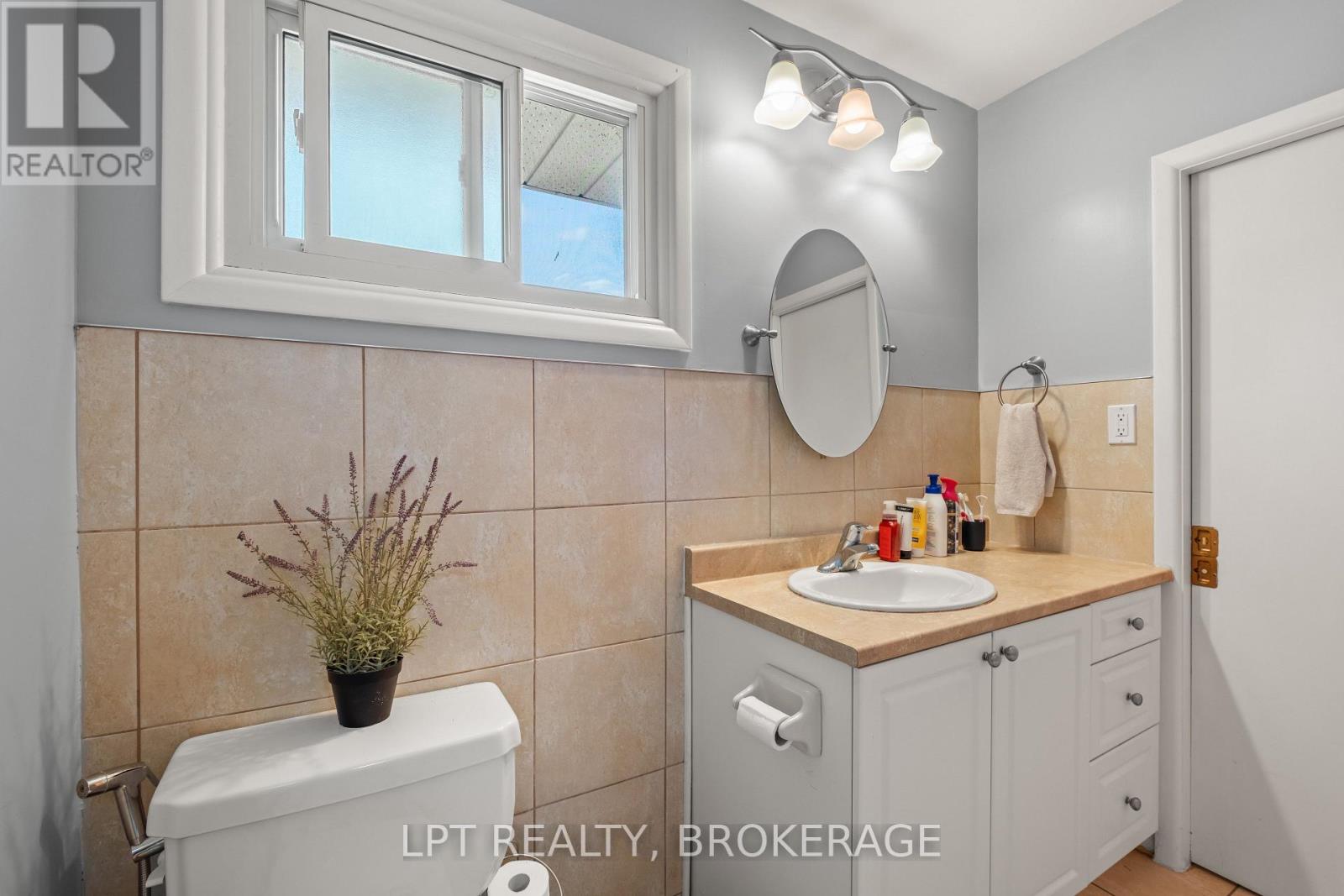 14 Herchmer Crescent, Kingston, Ontario  K7M 2V9 - Photo 15 - X12720820