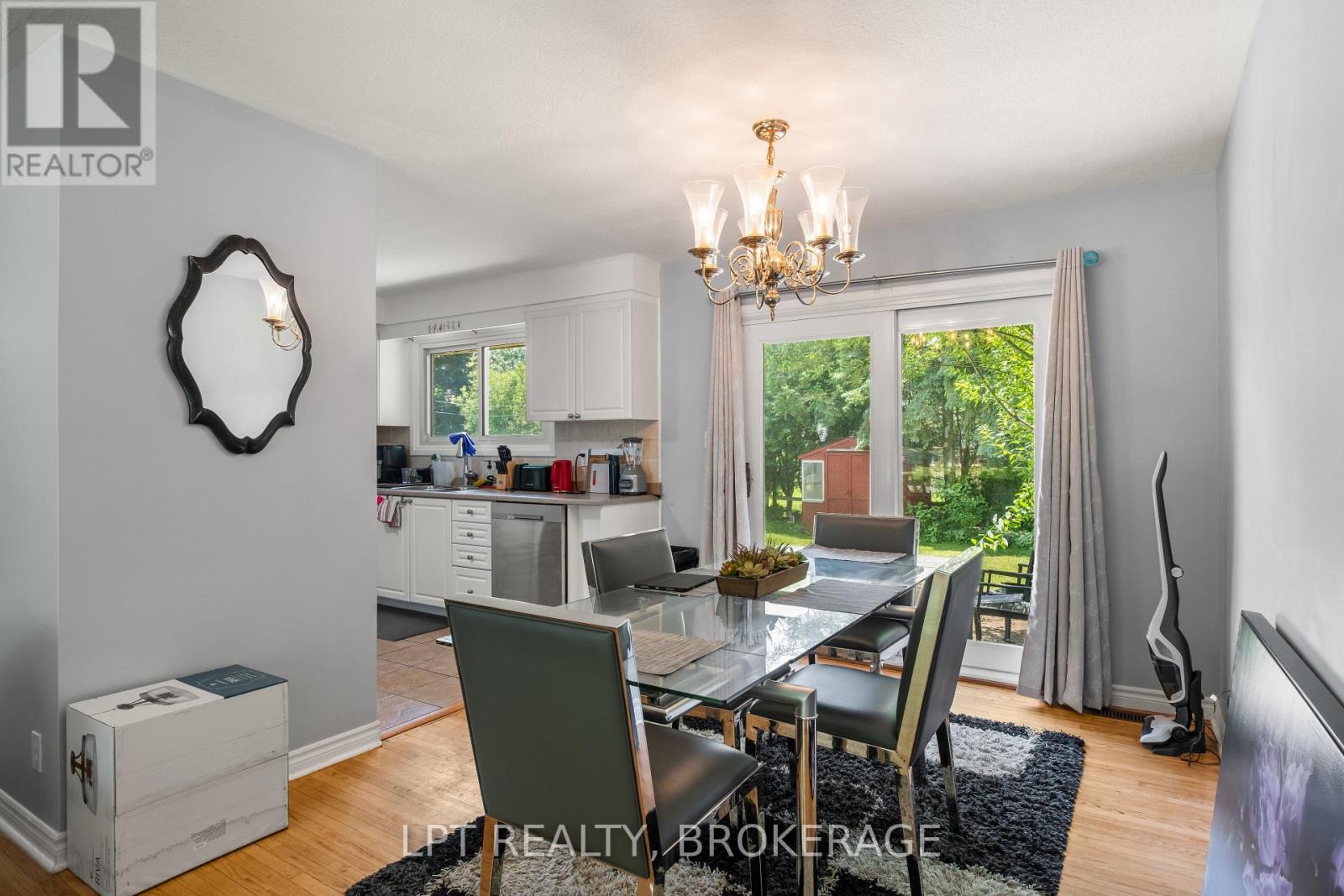 14 Herchmer Crescent, Kingston, Ontario  K7M 2V9 - Photo 3 - X12720820