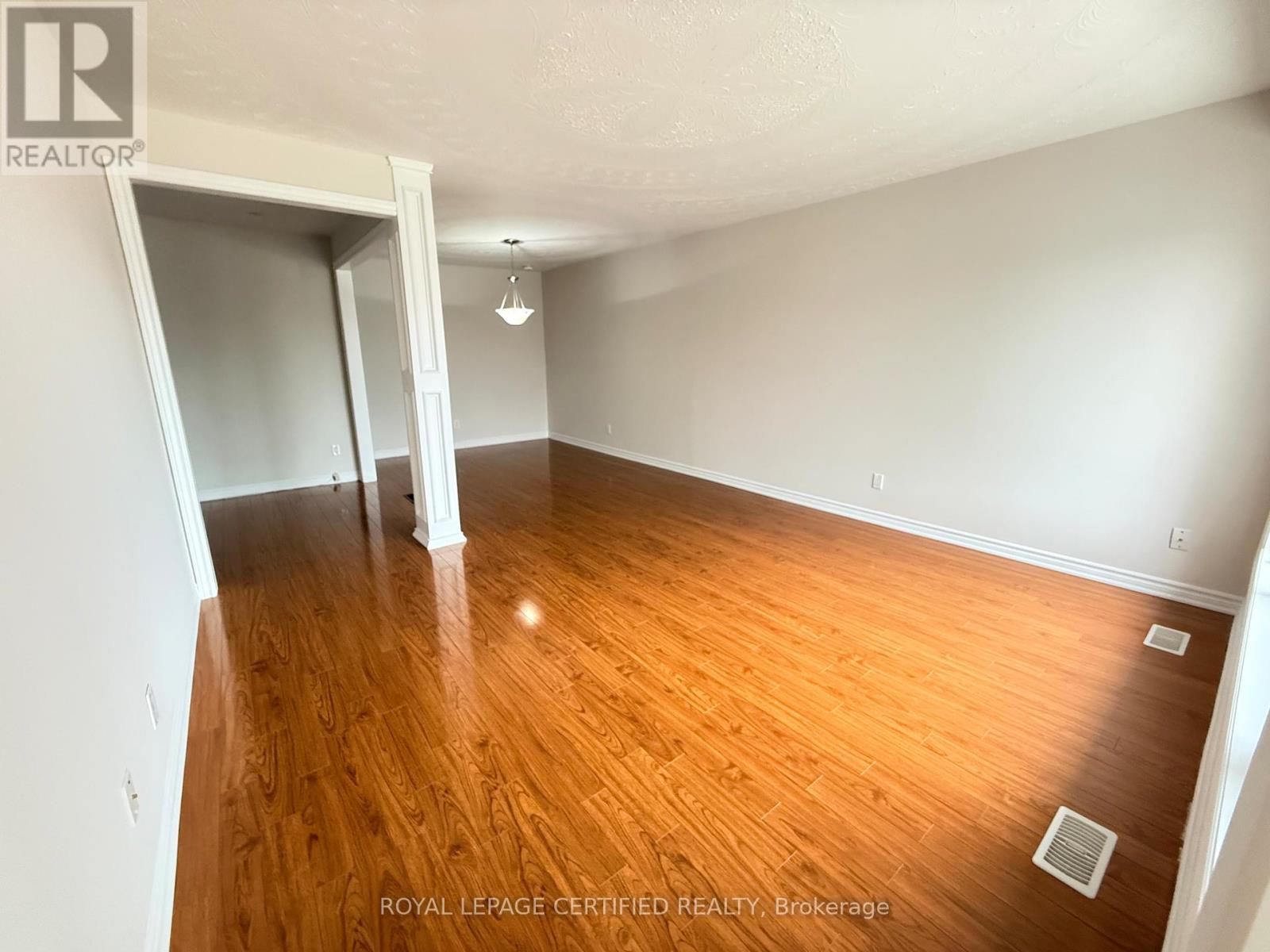 42 Wilton Drive, Brampton, Ontario  L6W 3A1 - Photo 10 - W12907290