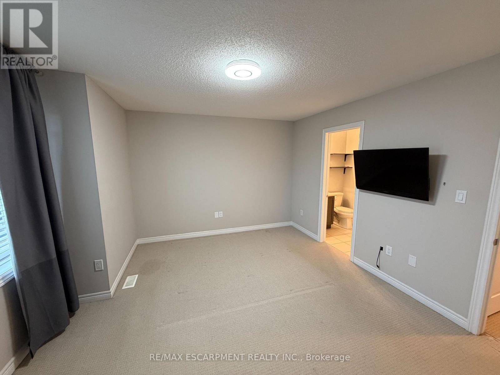 4165 Palermo Common, Burlington, Ontario  L7L 0G7 - Photo 14 - W12907310