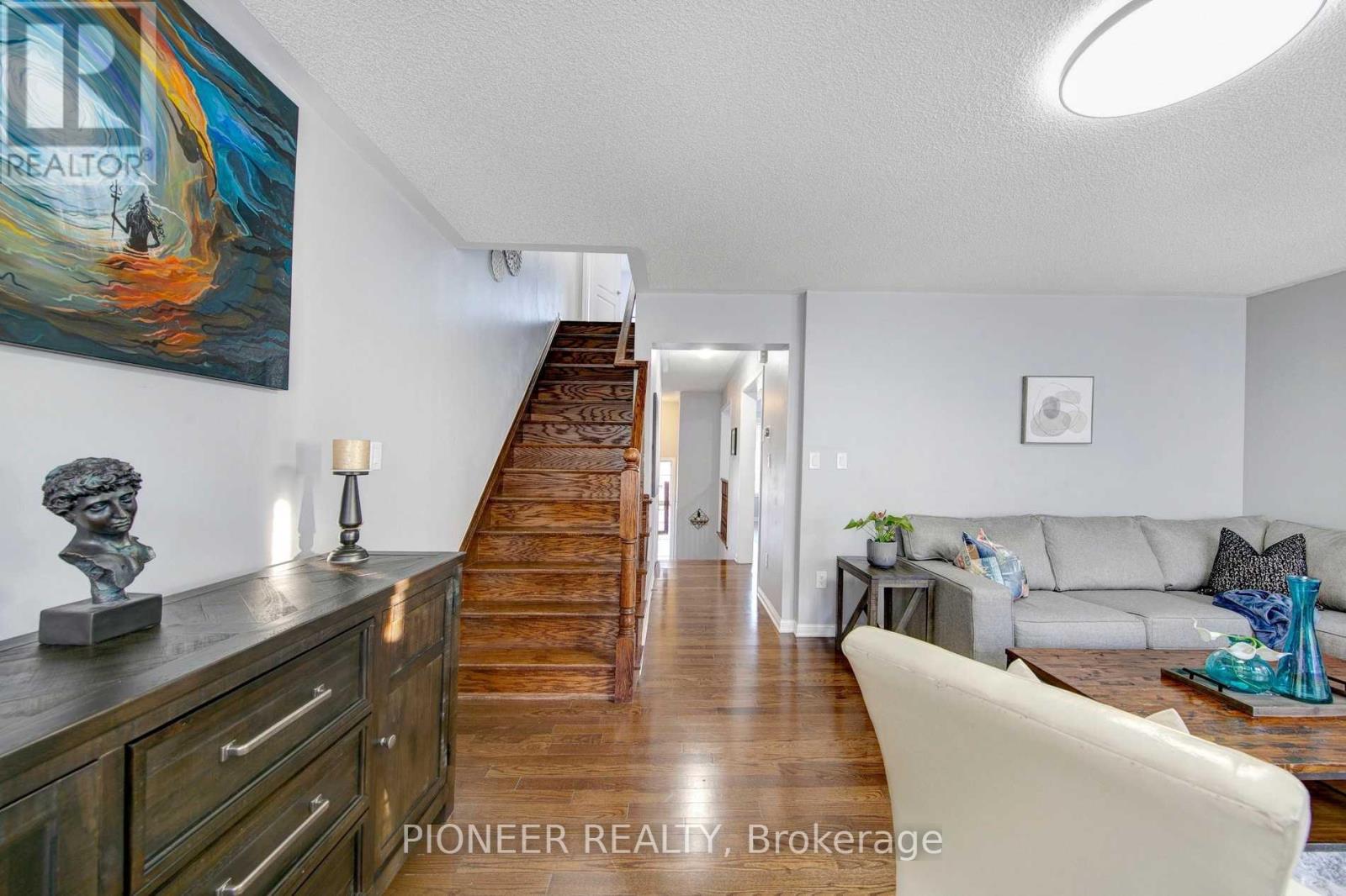 15 Colonel Frank Ching Crescent, Brampton, Ontario  L6Y 5W6 - Photo 10 - W12907316