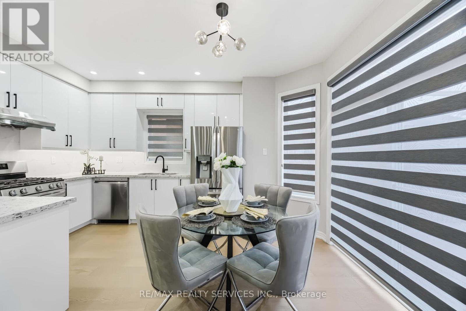 158 Southlake Boulevard, Brampton, Ontario  L6V 4S3 - Photo 10 - W12907318