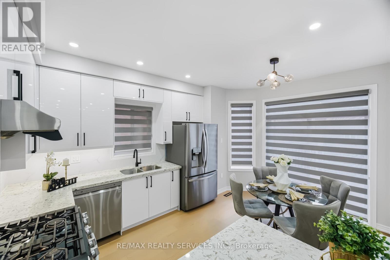 158 Southlake Boulevard, Brampton, Ontario  L6V 4S3 - Photo 14 - W12907318