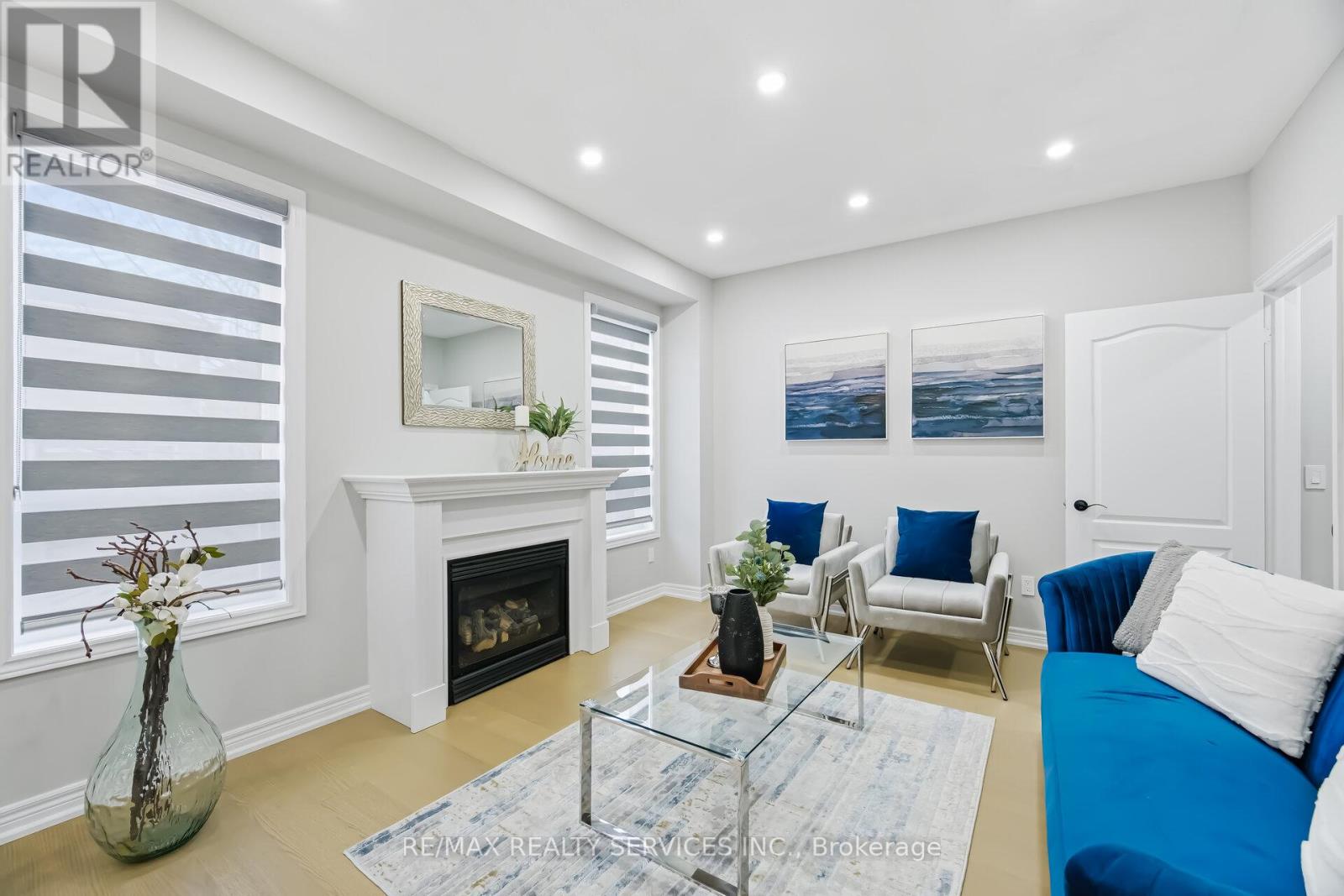 158 Southlake Boulevard, Brampton, Ontario  L6V 4S3 - Photo 3 - W12907318