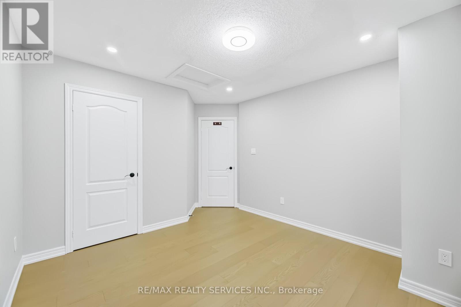 158 Southlake Boulevard, Brampton, Ontario  L6V 4S3 - Photo 30 - W12907318