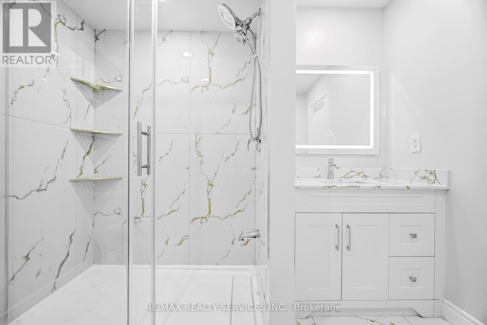 158 Southlake Boulevard, Brampton, Ontario  L6V 4S3 - Photo 33 - W12907318