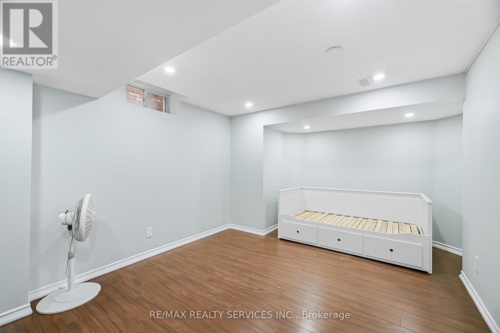 158 Southlake Boulevard, Brampton, Ontario  L6V 4S3 - Photo 39 - W12907318