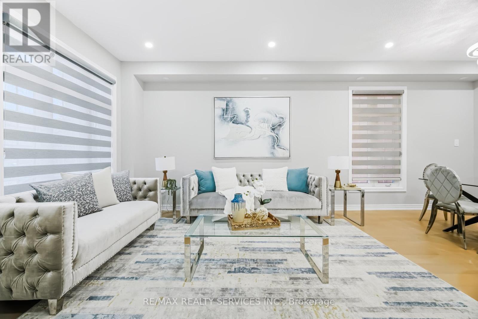 158 Southlake Boulevard, Brampton, Ontario  L6V 4S3 - Photo 4 - W12907318