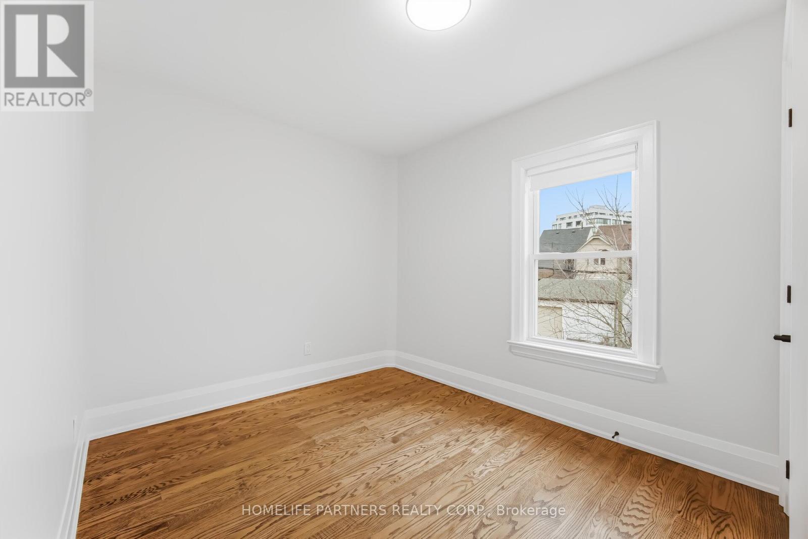 511 Indian Grove, Toronto, Ontario  M6P 2J1 - Photo 29 - W12907326