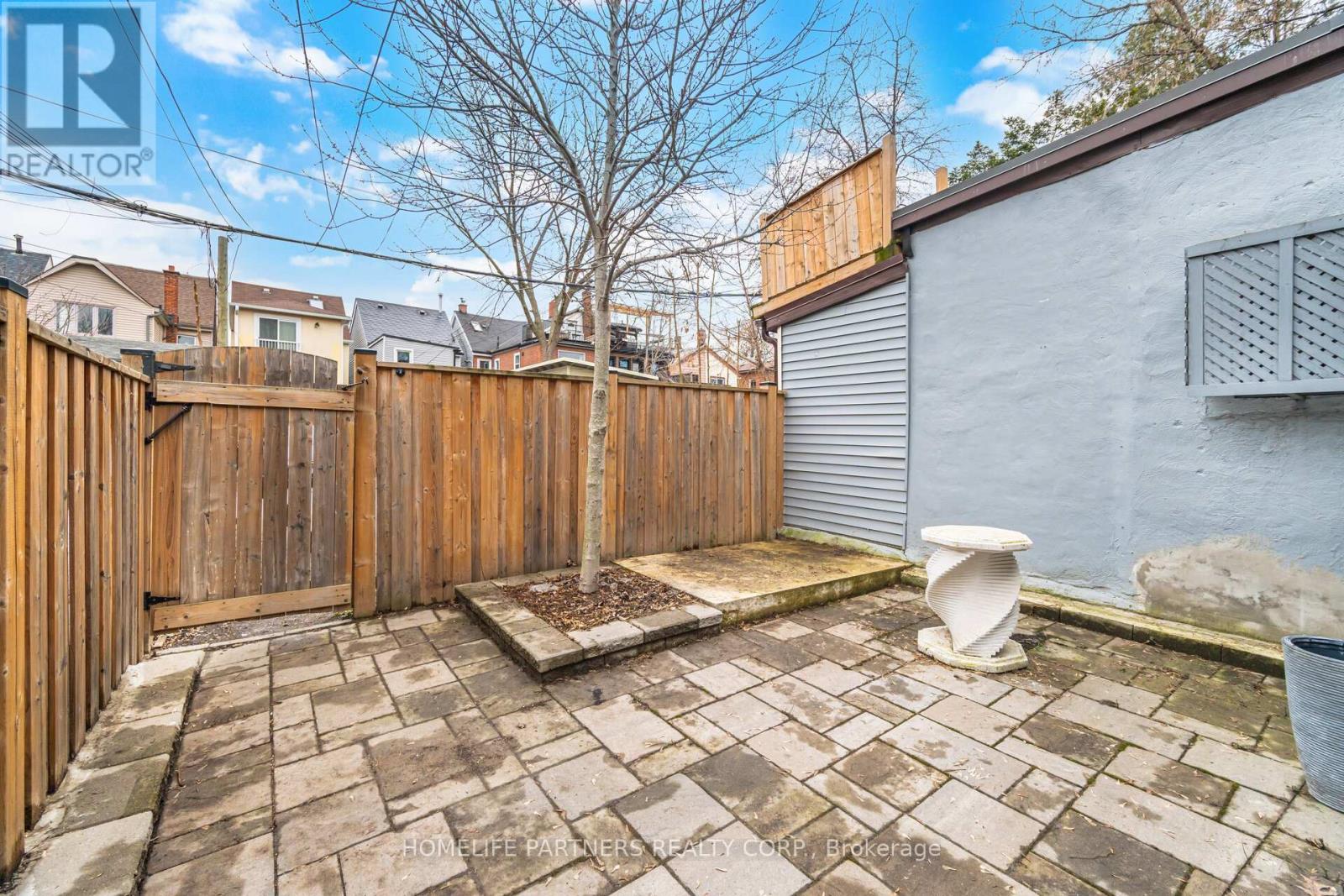 511 Indian Grove, Toronto, Ontario  M6P 2J1 - Photo 42 - W12907326