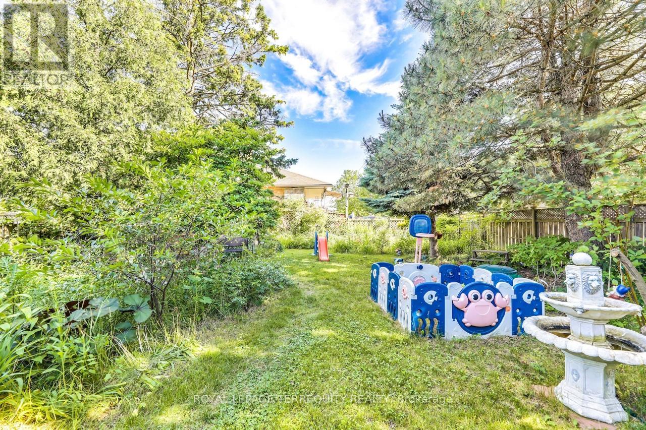 249 Gamma Street, Toronto, Ontario  M8W 4G7 - Photo 10 - W12907338