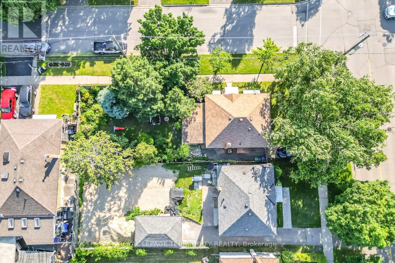 249 Gamma Street, Toronto, Ontario  M8W 4G7 - Photo 3 - W12907338