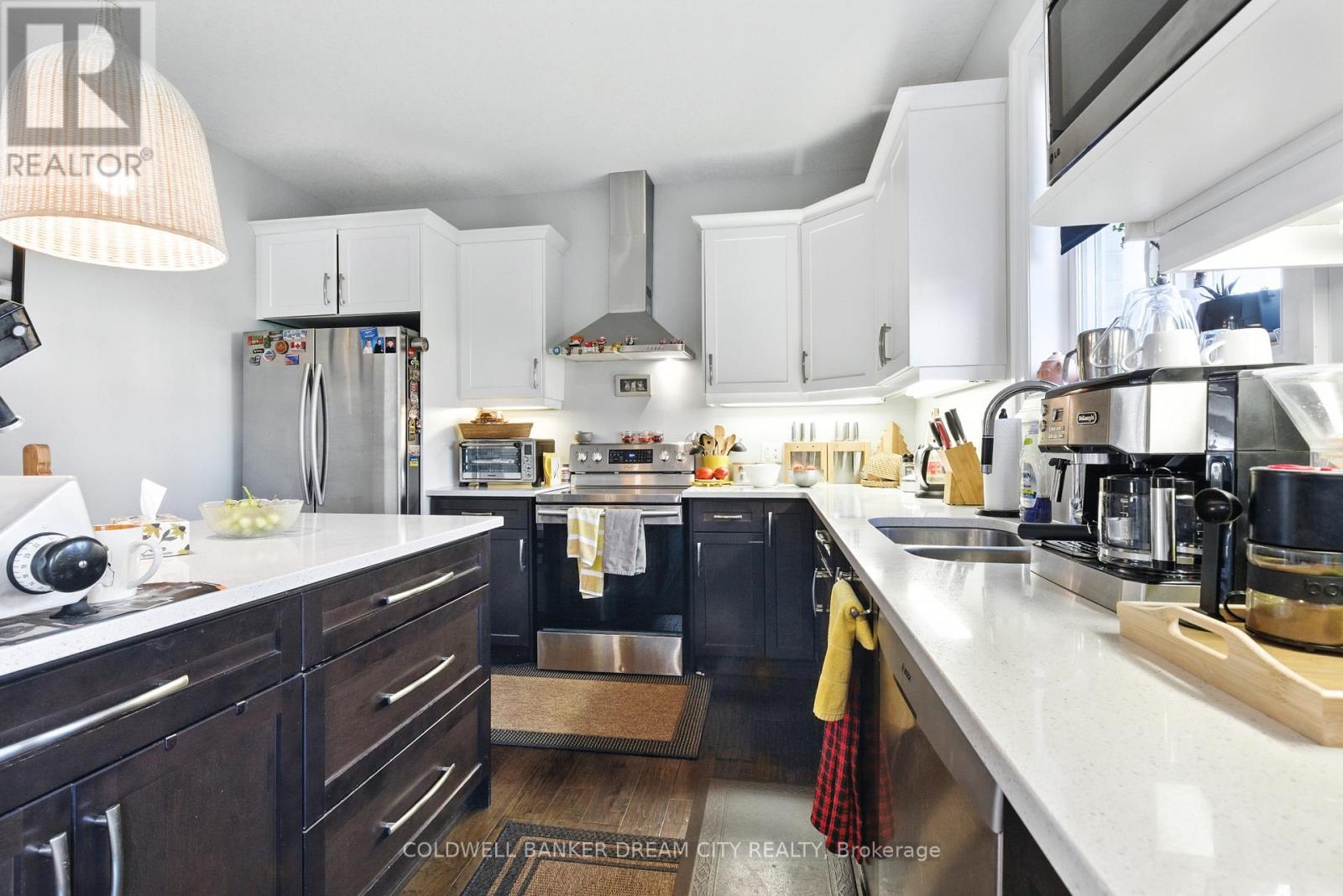 Photo 14 of 38 for 10 Honey Bend