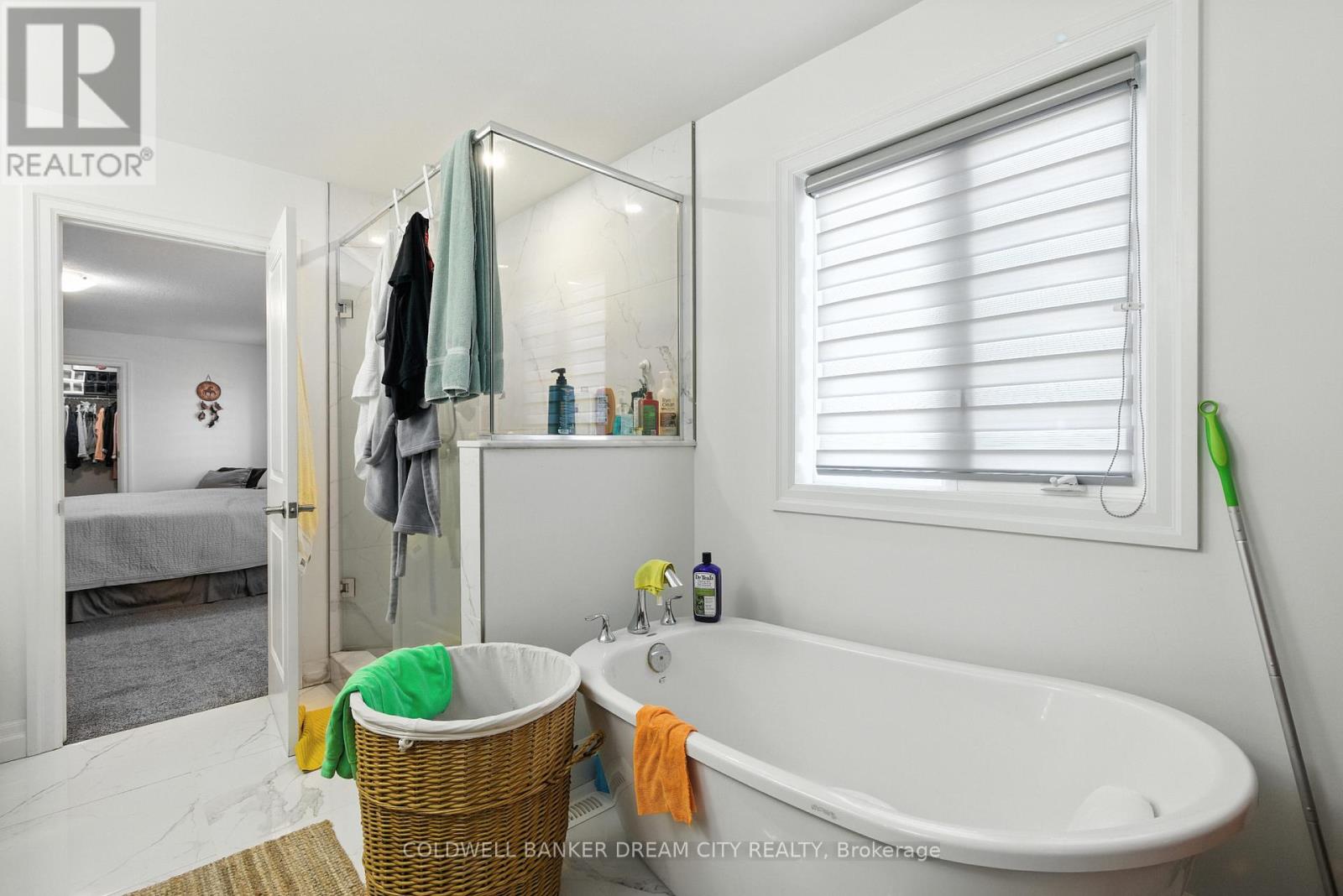 Photo 24 of 38 for 10 Honey Bend