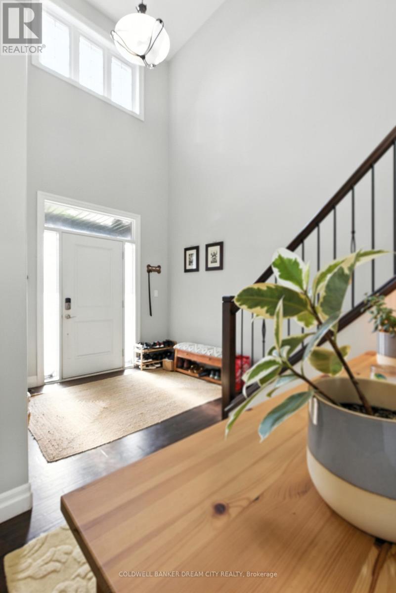 Photo 4 of 38 for 10 Honey Bend