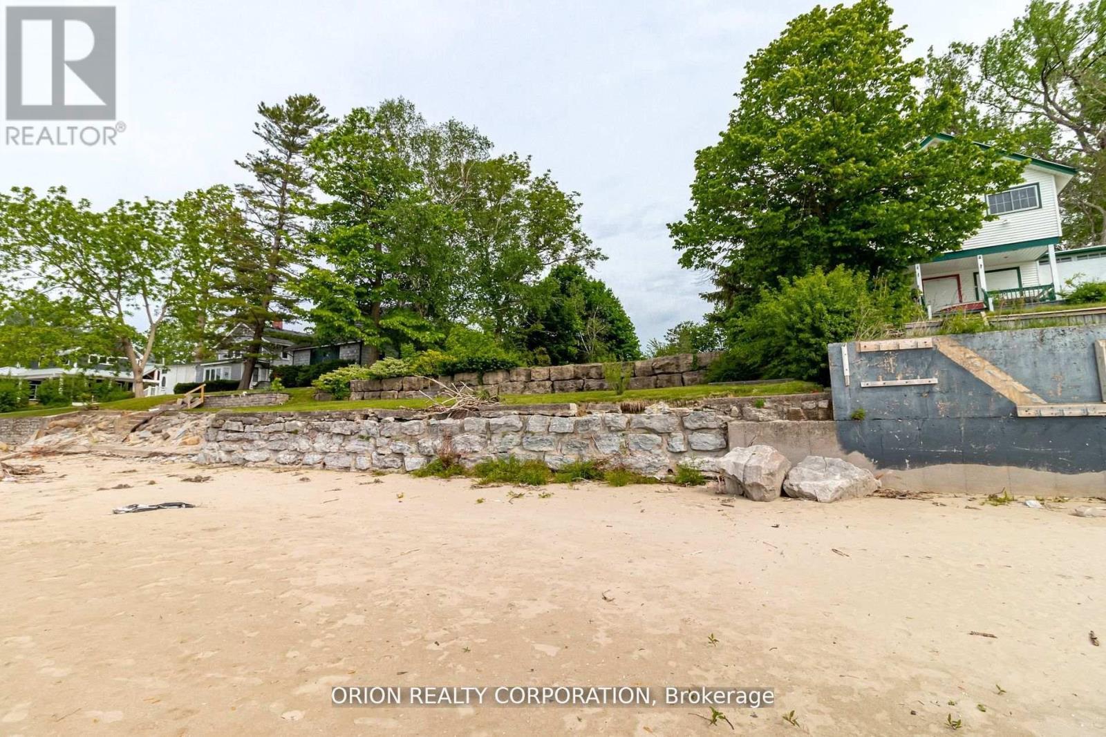 1395 Kam Road, Fort Erie (Crescent Park), Ontario  L2A 5W5 - Photo 2 - X12907330