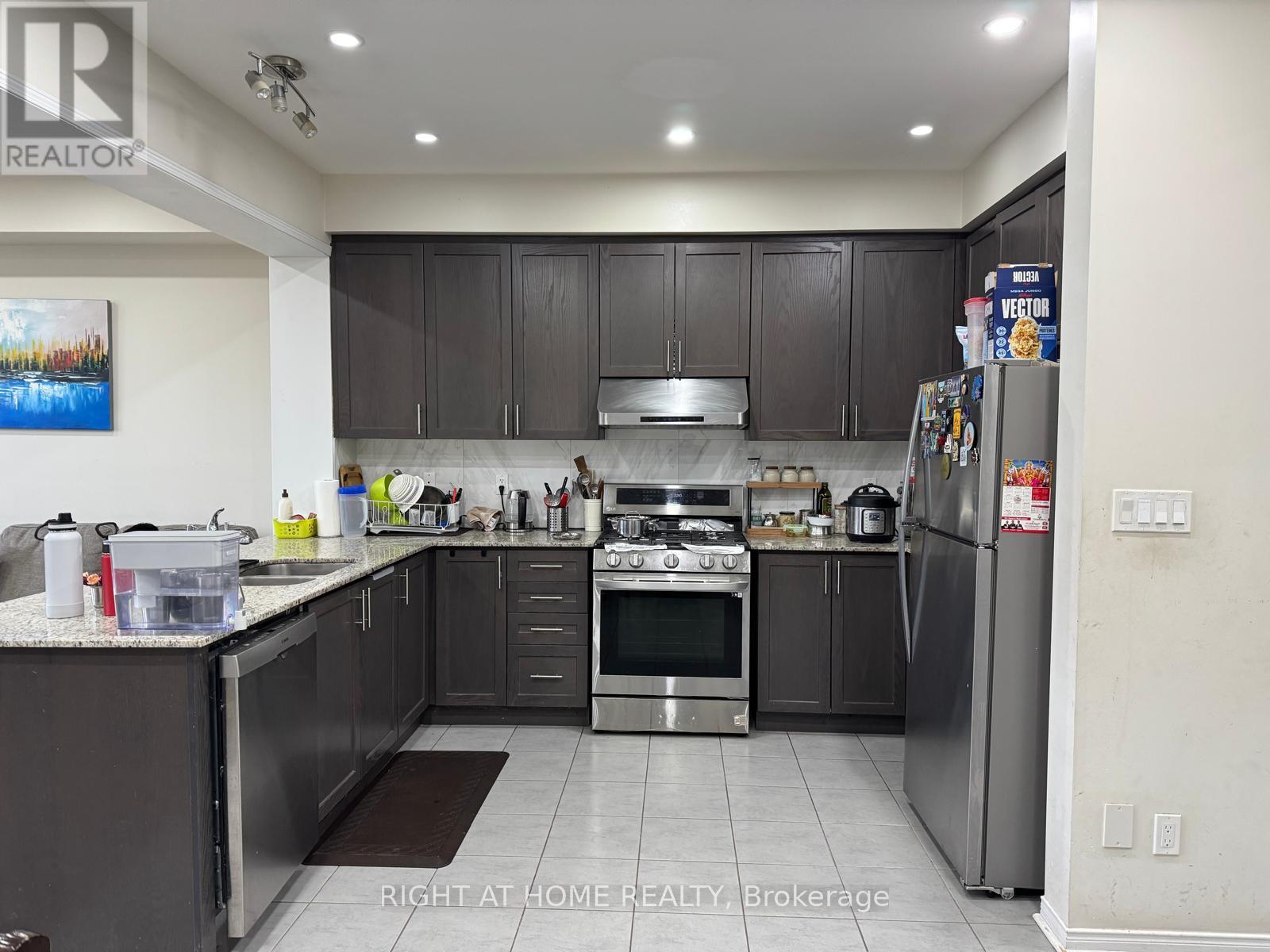 4 Rimrock Crescent, Whitby, Ontario  L1N 0E5 - Photo 9 - E12905940