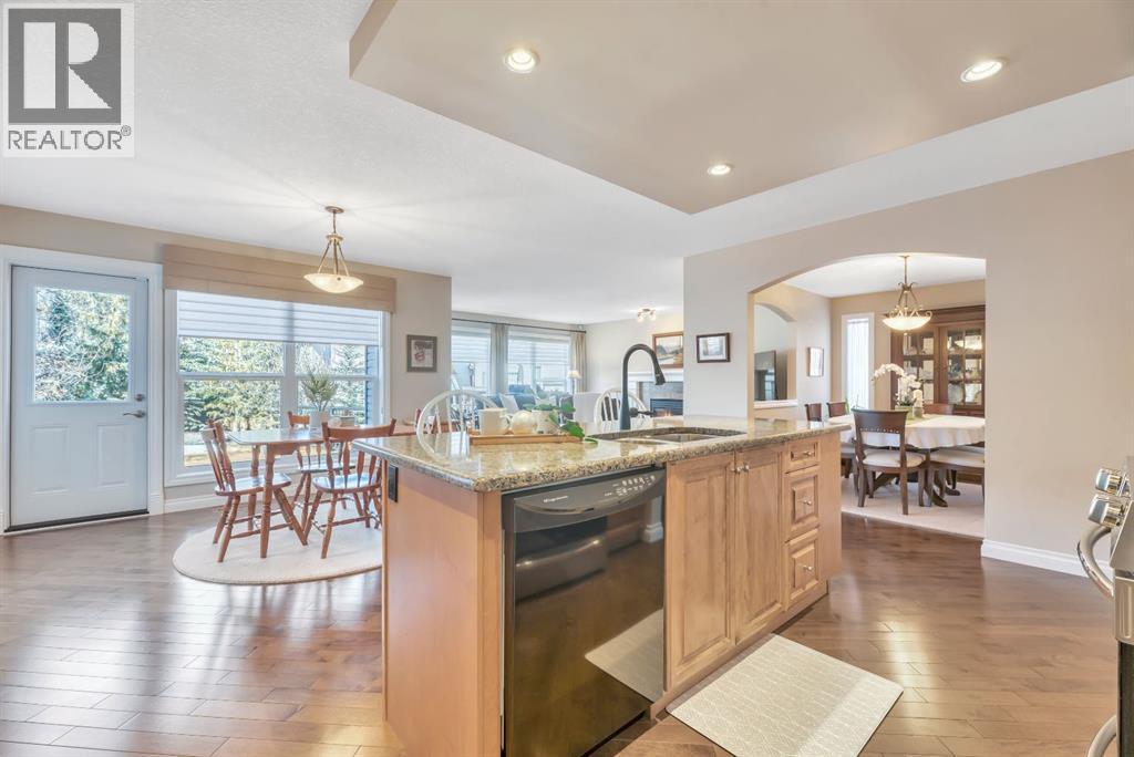 32 Everhollow Crescent SW, Calgary, Alberta  T2Y 5H3 - Photo 13 - A2295391