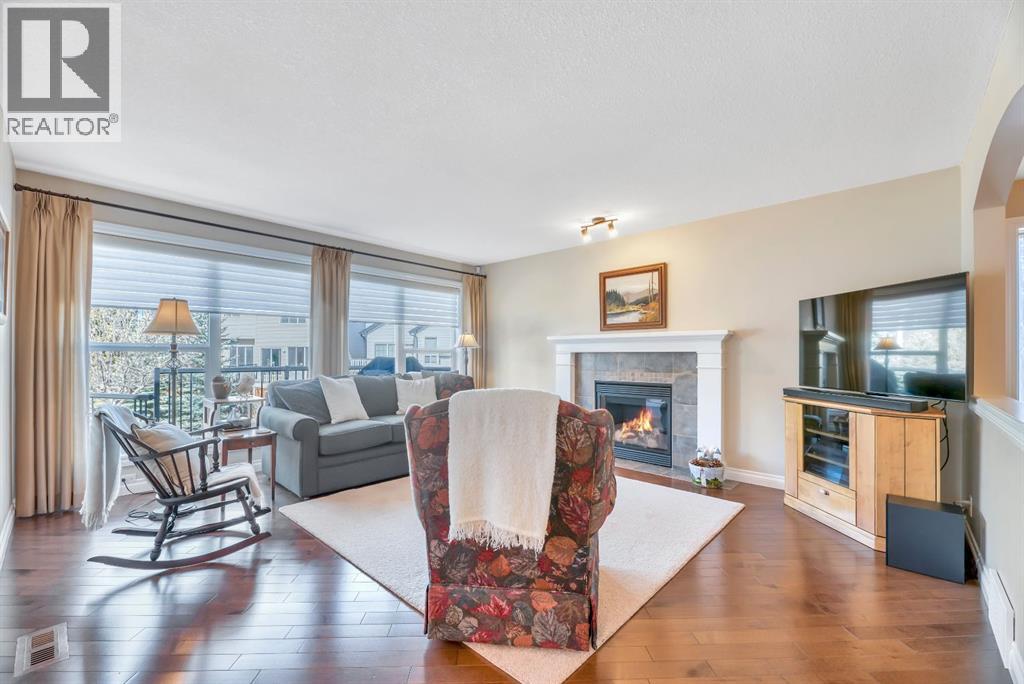 32 Everhollow Crescent SW, Calgary, Alberta  T2Y 5H3 - Photo 18 - A2295391