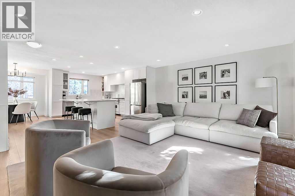 171 Woodridge Place Sw, Calgary, Alberta  T2W 3R4 - Photo 7 - A2295163