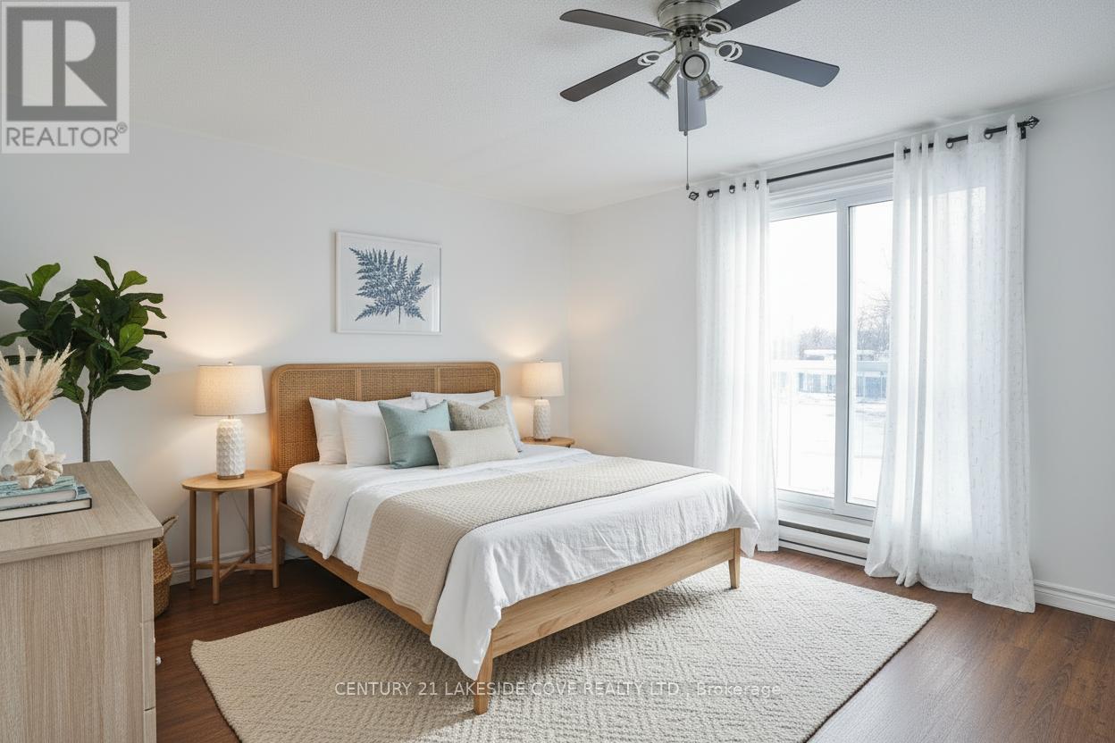 Unit 5 - 4 Paradise Boulevard, Ramara, Ontario  L0K 1B0 - Photo 15 - S12737542