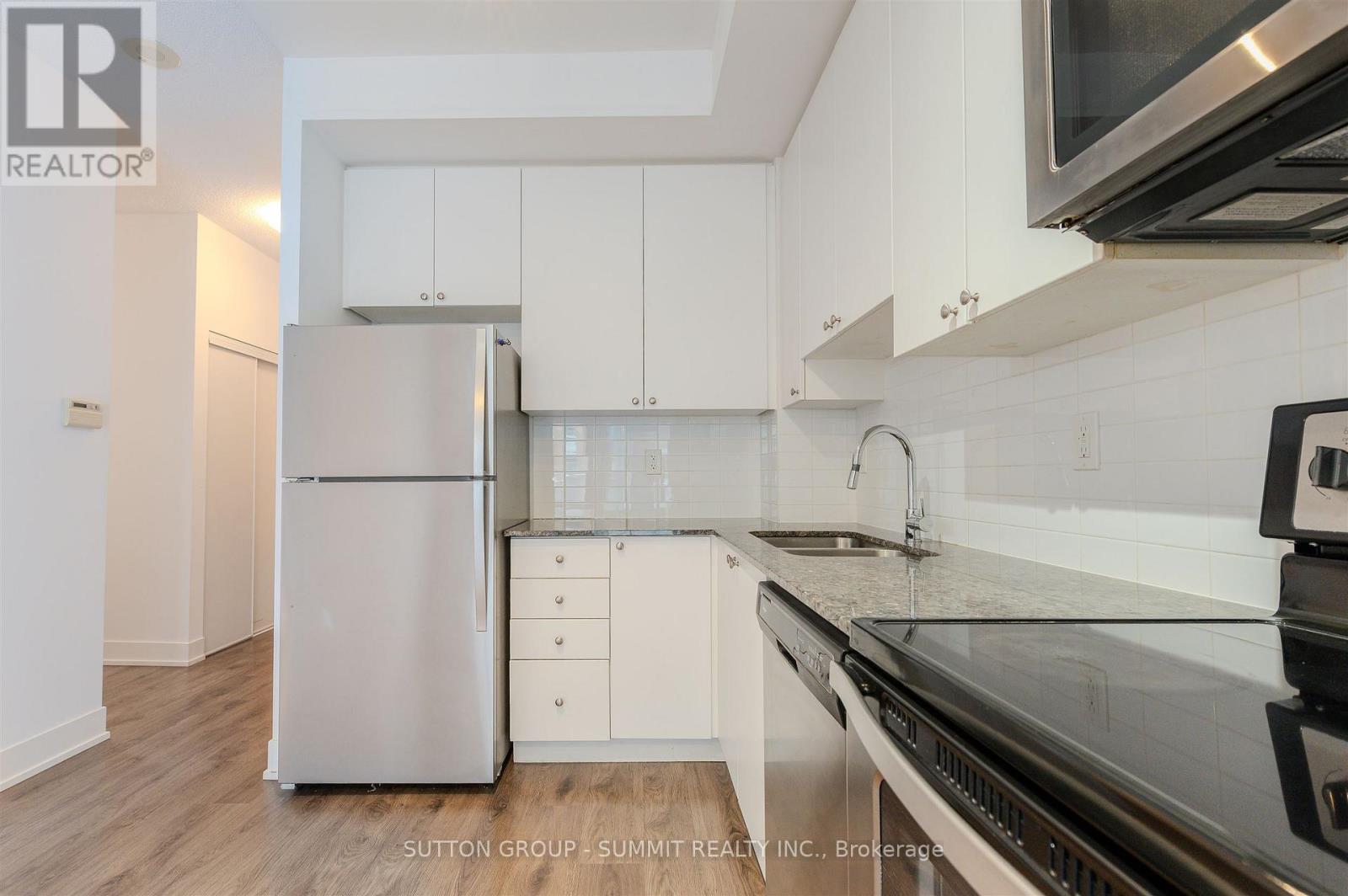 602 - 68 Merton Street, Toronto (Mount Pleasant West), Ontario  M4S 1A1 - Photo 8 - C12907348